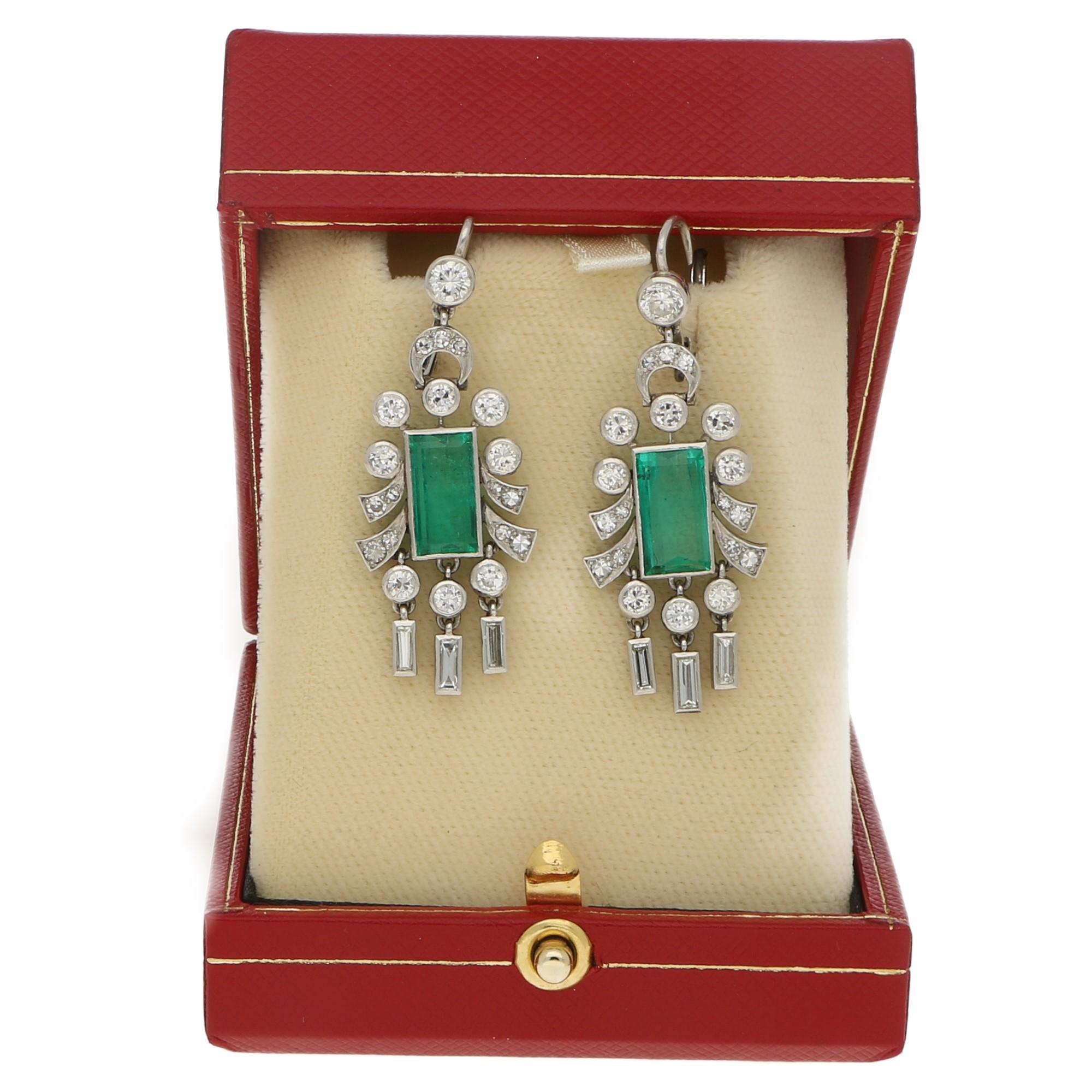 Art Deco 1930s Emerald Diamond Platinum Drop Earrings