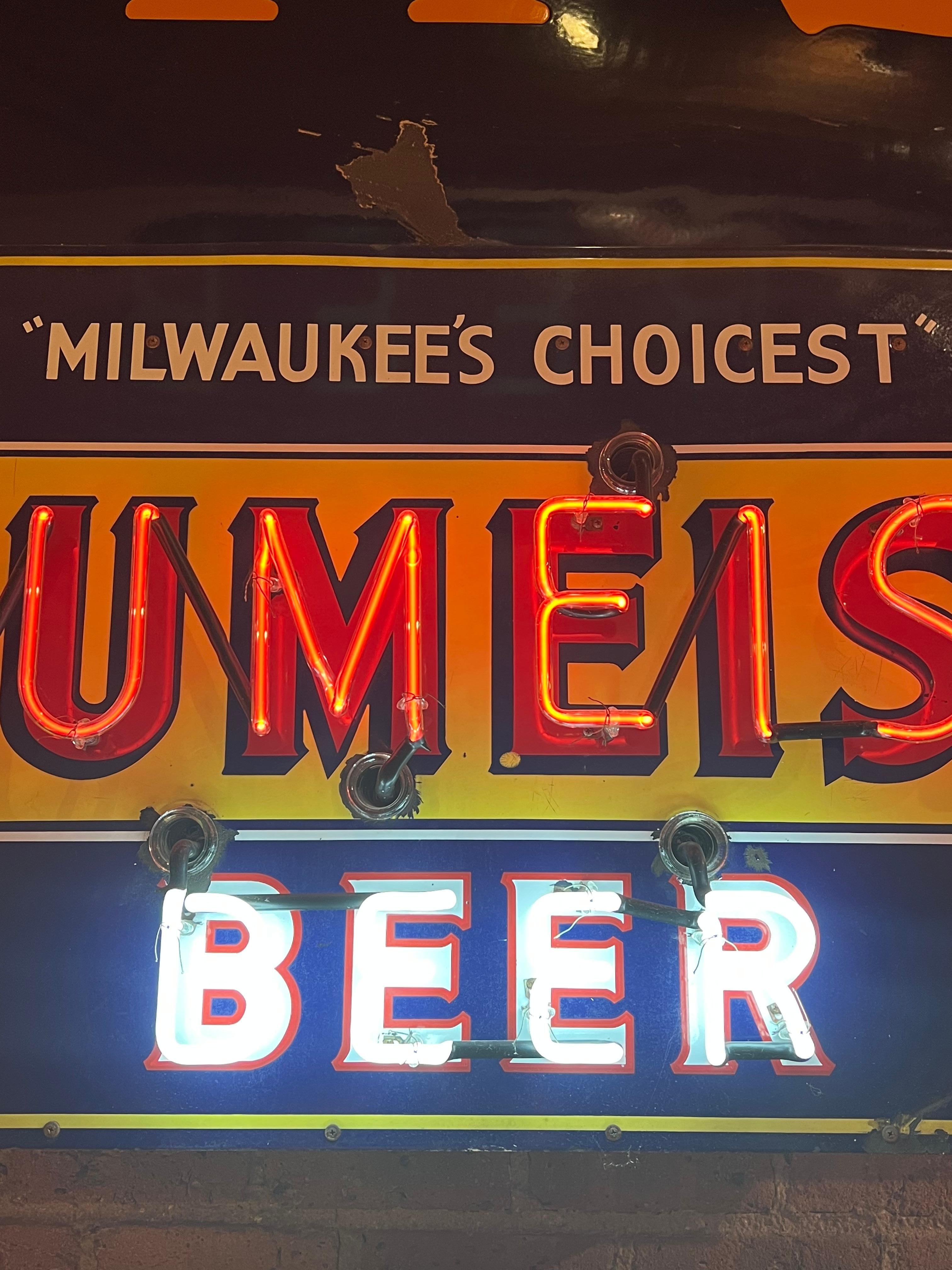 1930’s Enamel And Neon Braumeister Beer Sign In Good Condition For Sale In Chicago, IL