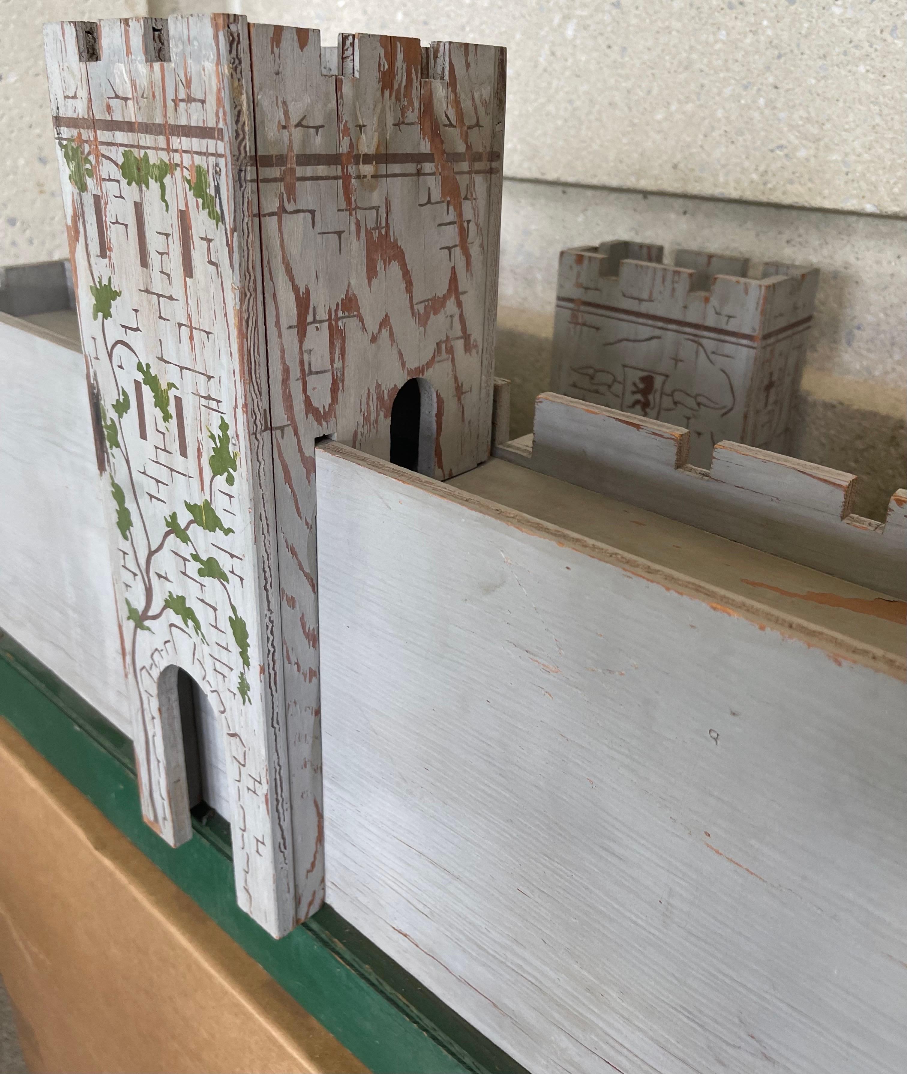 1930s English Antique Hand Painted Wooden Toy Solider Castle Fort For Sale 3