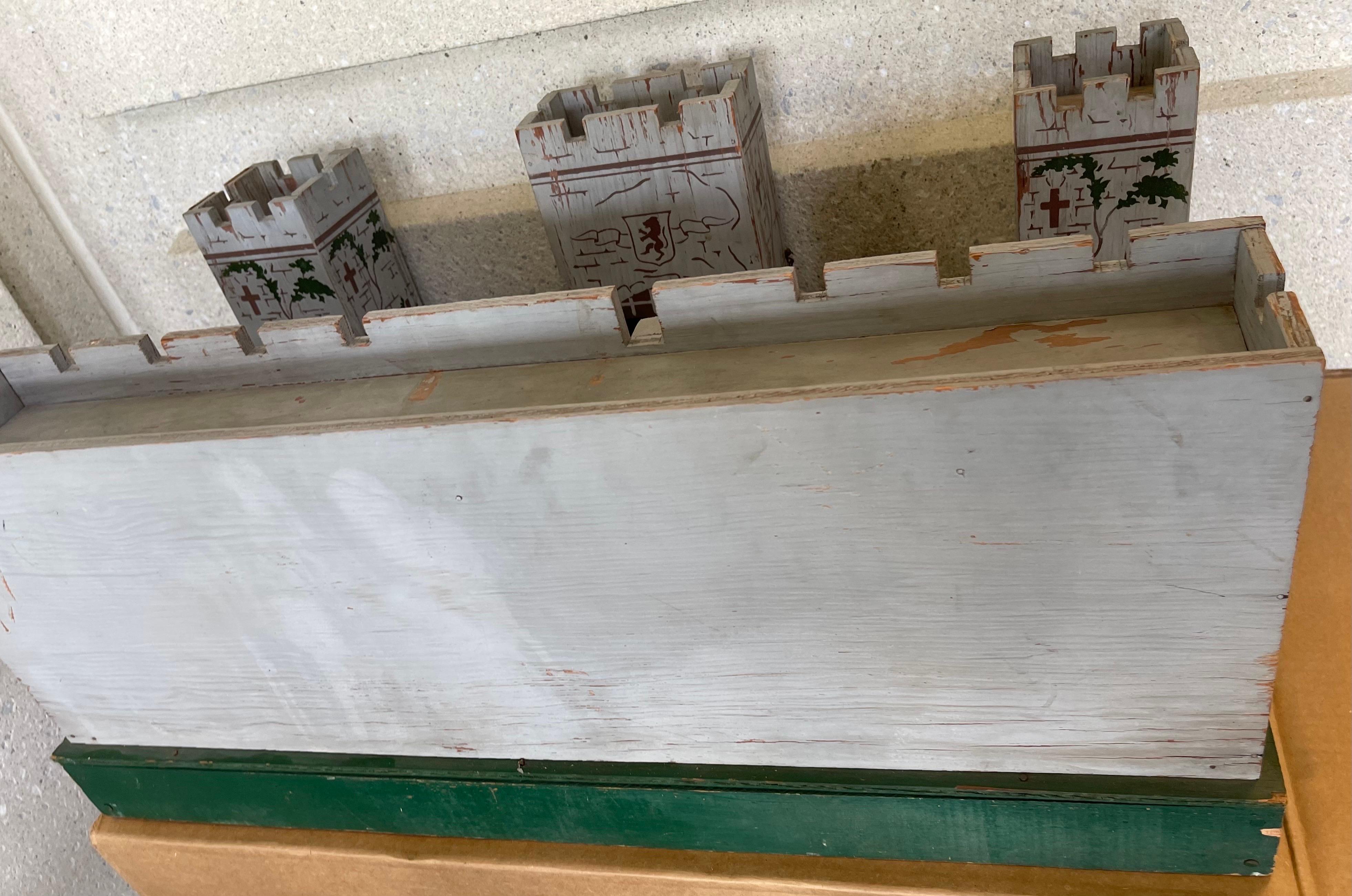 1930s English Antique Hand Painted Wooden Toy Solider Castle Fort For Sale 6