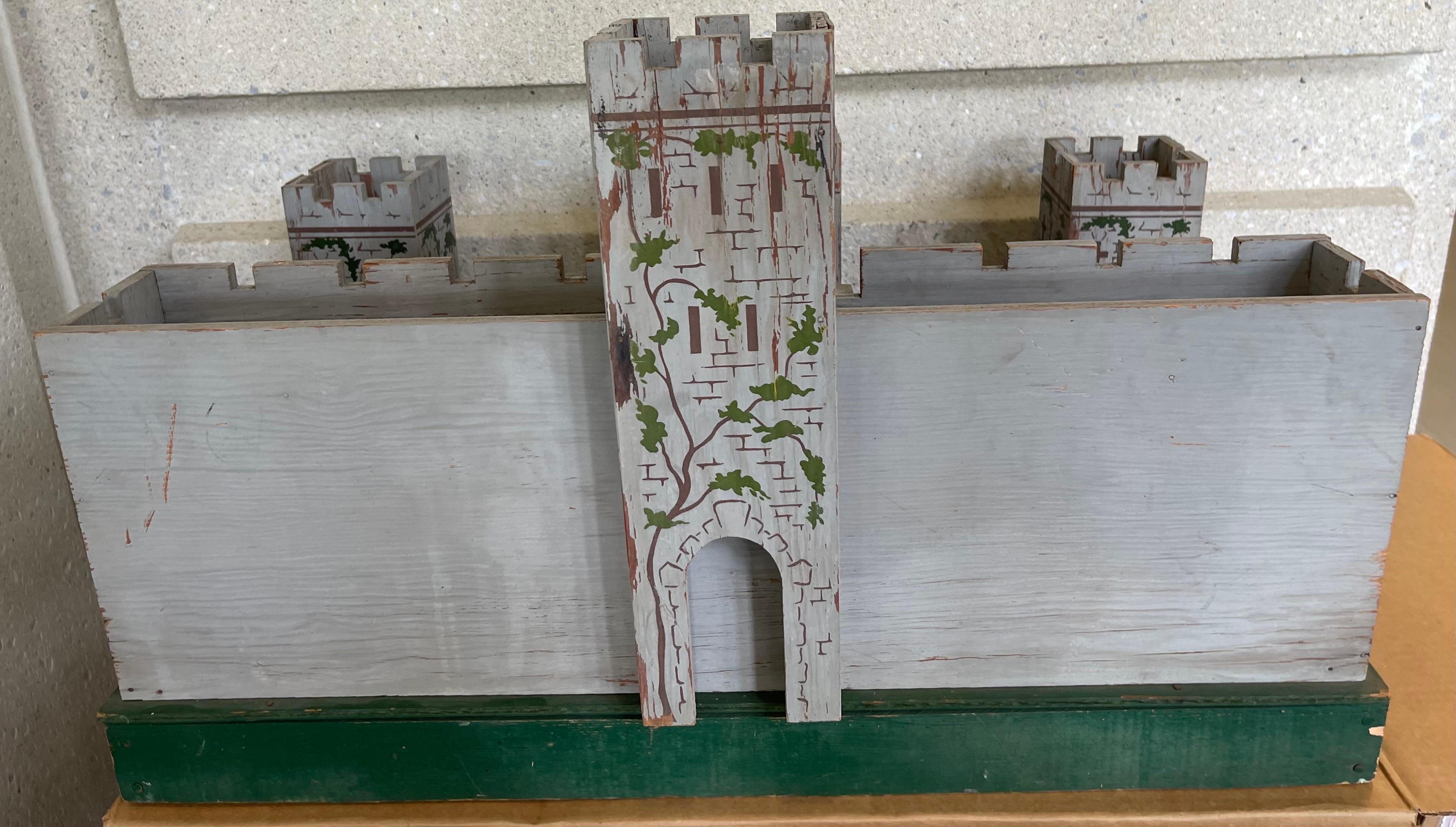 1930s English Antique Hand Painted Wooden Toy Solider Castle Fort For Sale 1