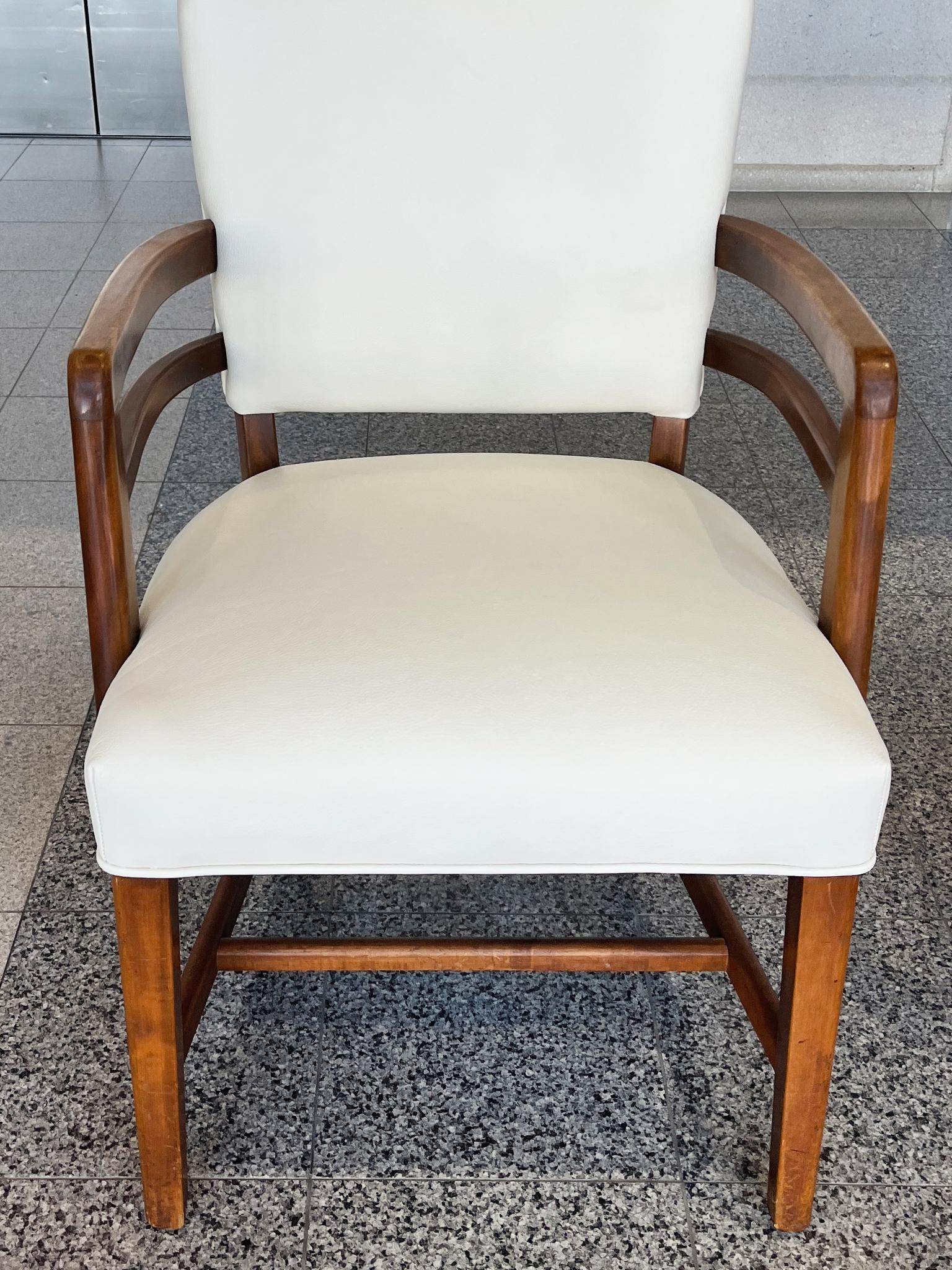 Englische Art-Déco-Sessel aus Buche in Austernweißem Leder aus den 1930er Jahren – ein Paar im Angebot 2
