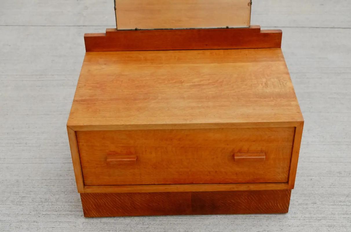 1930s English Art Deco Oak Dressing Table with Full Length Triple Mirror For Sale 8