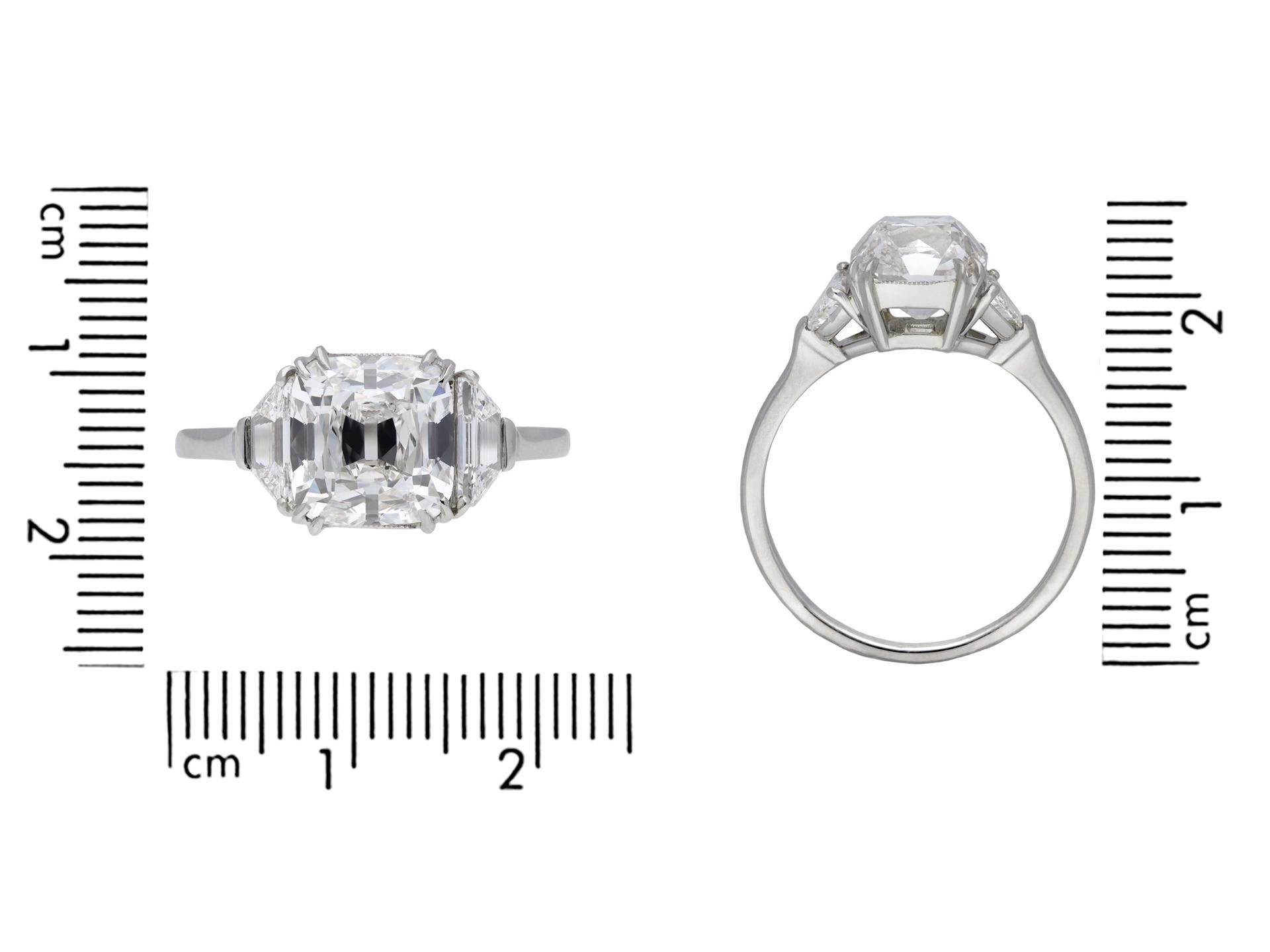 Baguette Cut 1930s English Art Deco old mine diamond solitaire ring For Sale