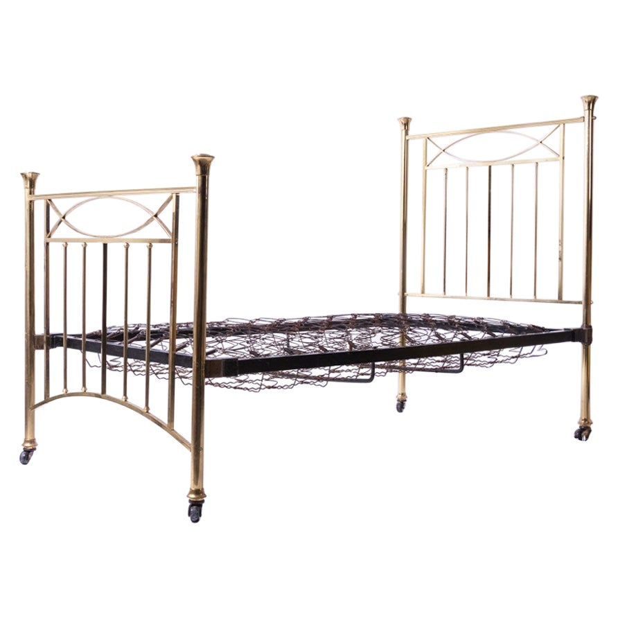 Letto inglese in ottone del 1930