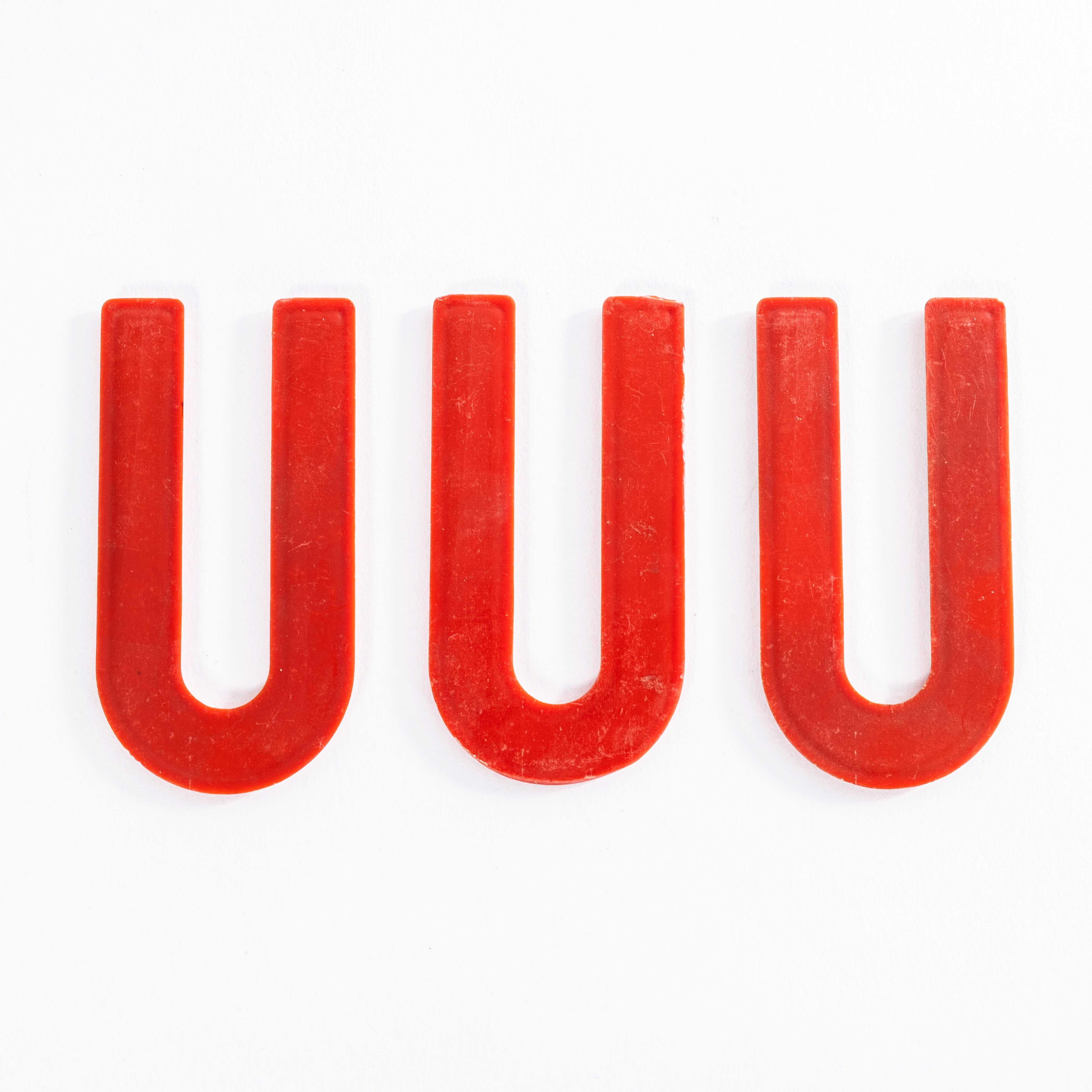 1930's English Marquee Cinema Letter - U In Good Condition For Sale In Hook, Hampshire