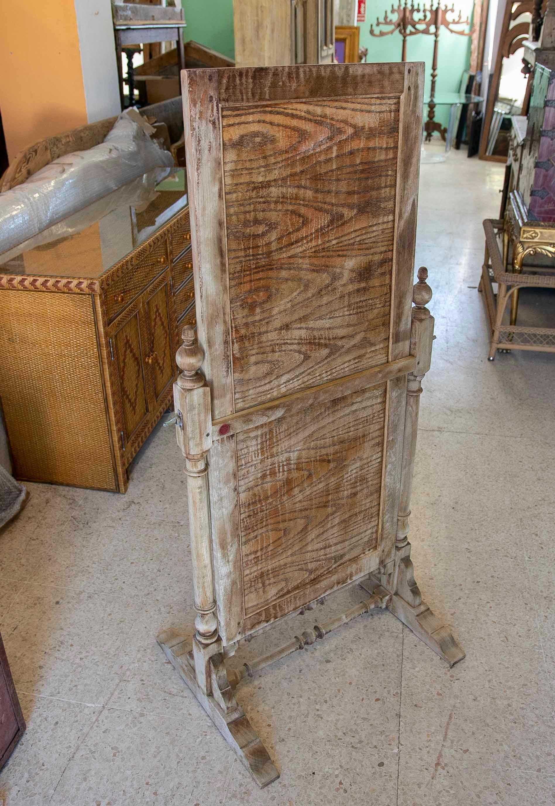 1930s English Wooden Floor Mirror  For Sale 7