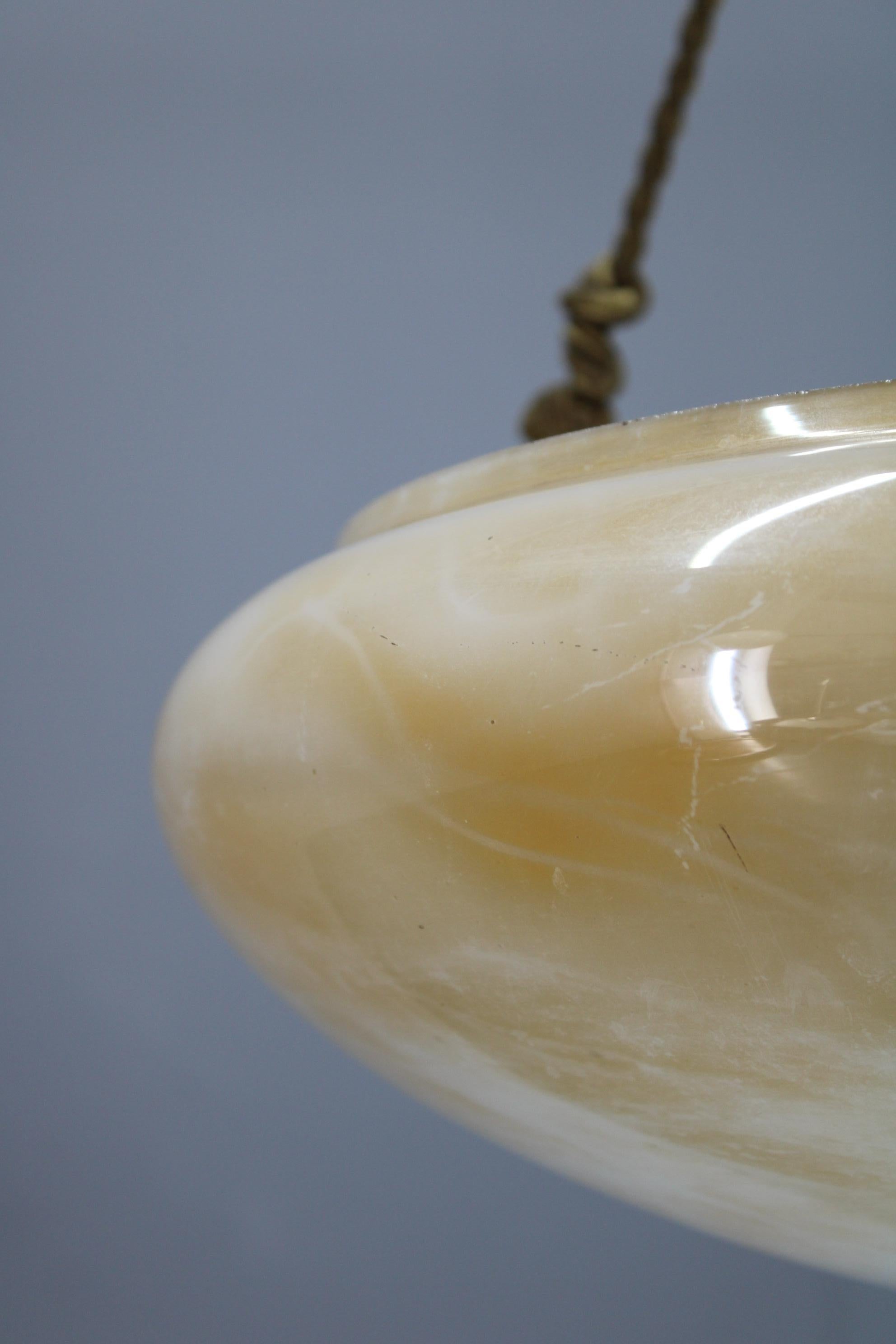 Metà XX secolo Lampada a sospensione della Secessione Europea-Art Deco degli anni '30 con sospensione a corda e vetro in vendita