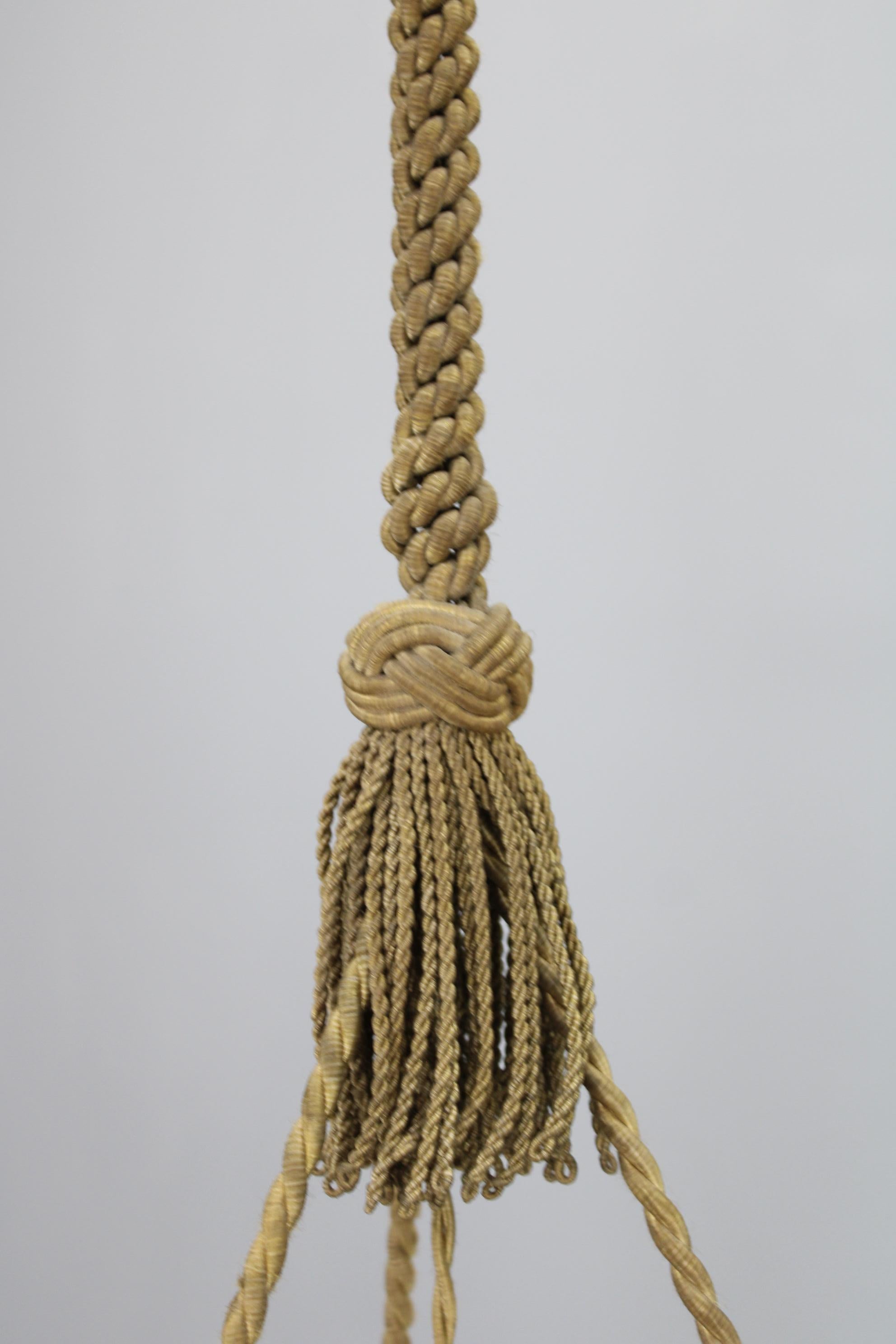 Lampada a sospensione della Secessione Europea-Art Deco degli anni '30 con sospensione a corda e vetro in vendita 1