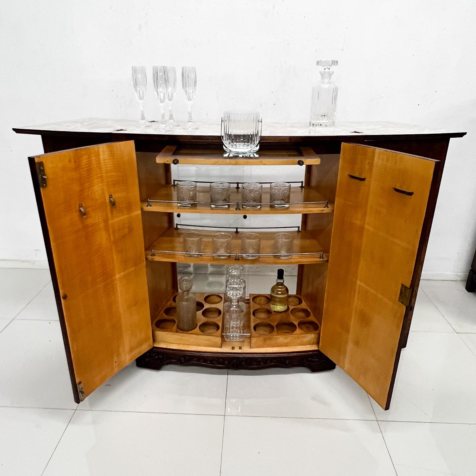 1930s Exquisite English Art Deco Cocktail Dry Bar Burlwood and Walnut 11