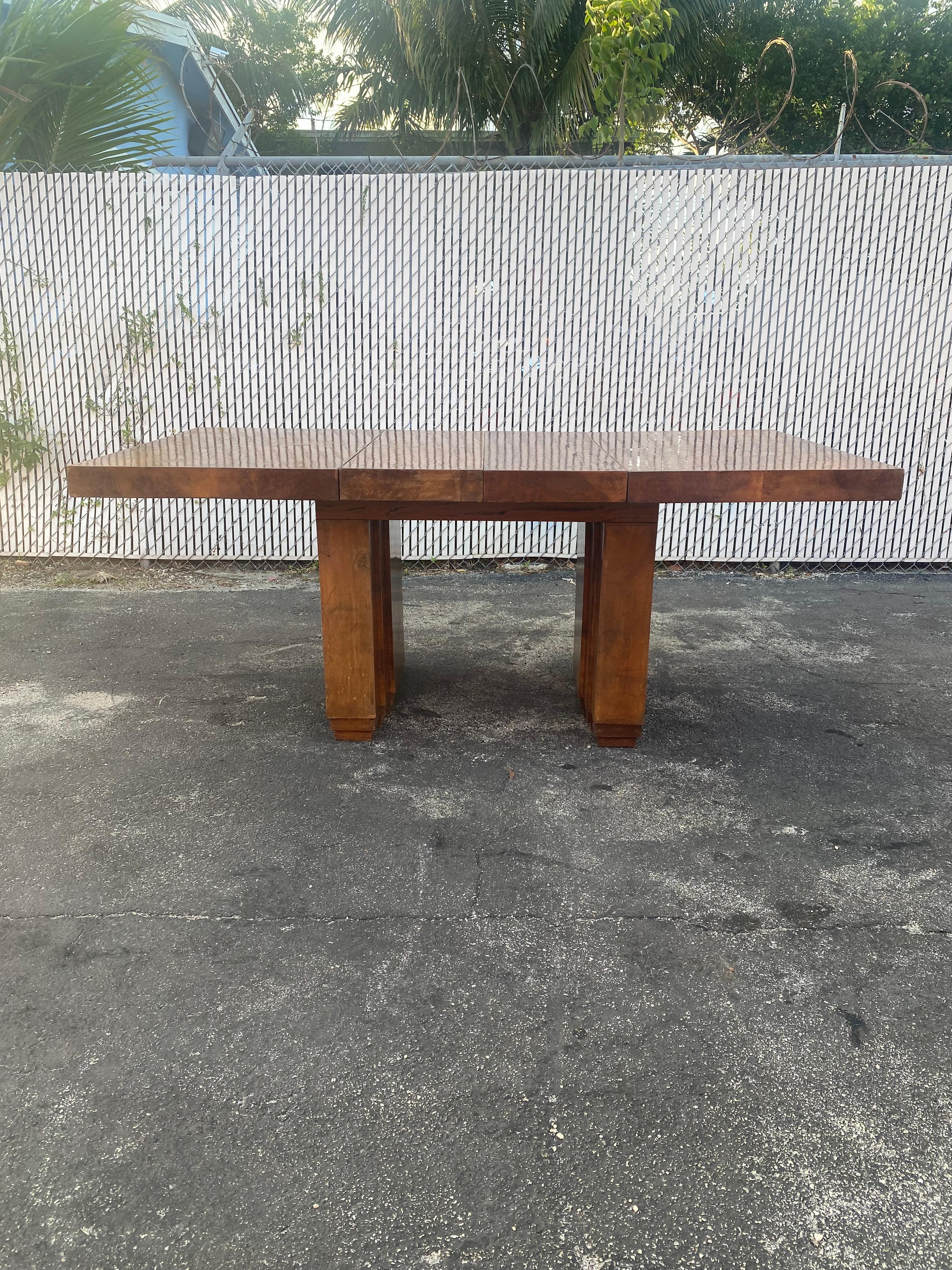 1930s Gilbert Rohde Style Walnut  Extendable Burlwood Dining Table Set, Set of 7 For Sale 5