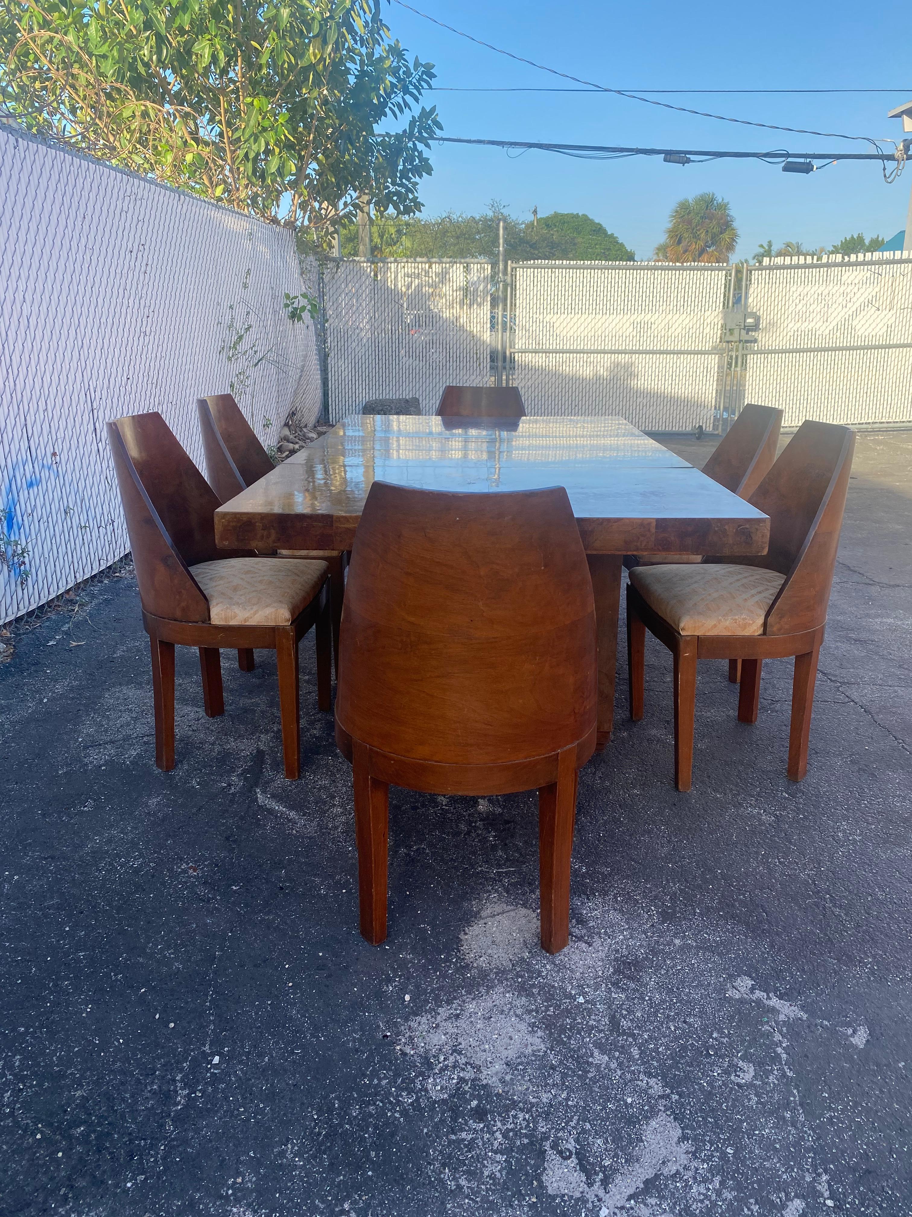 Mid-20th Century 1930s Gilbert Rohde Style Walnut  Extendable Burlwood Dining Table Set, Set of 7 For Sale