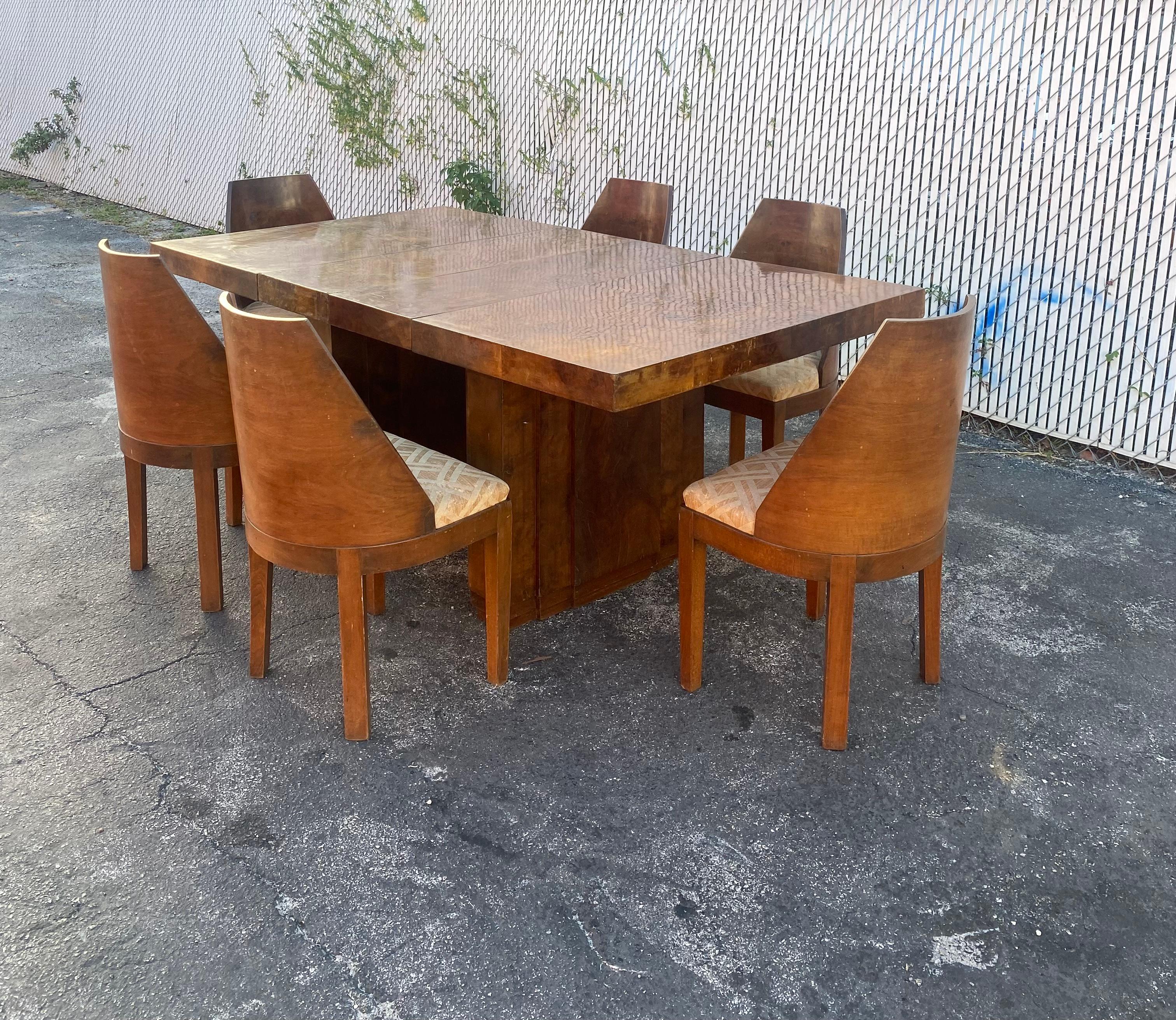 1930s Gilbert Rohde Style Walnut  Extendable Burlwood Dining Table Set, Set of 7 For Sale 1