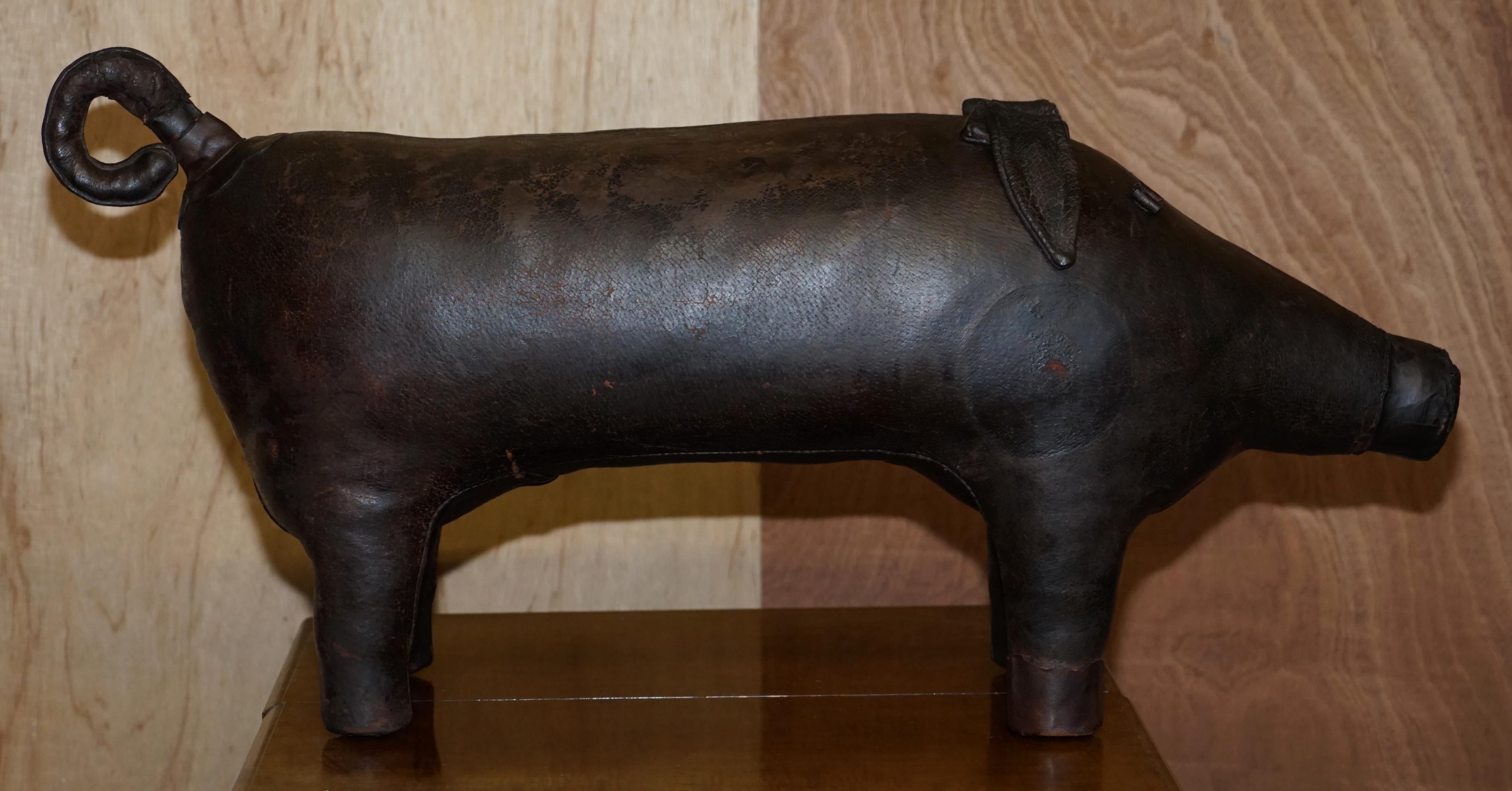 1930's Extra Large Liberty's London Omersa Brown Leather Pig Footstool Hocker im Angebot 7