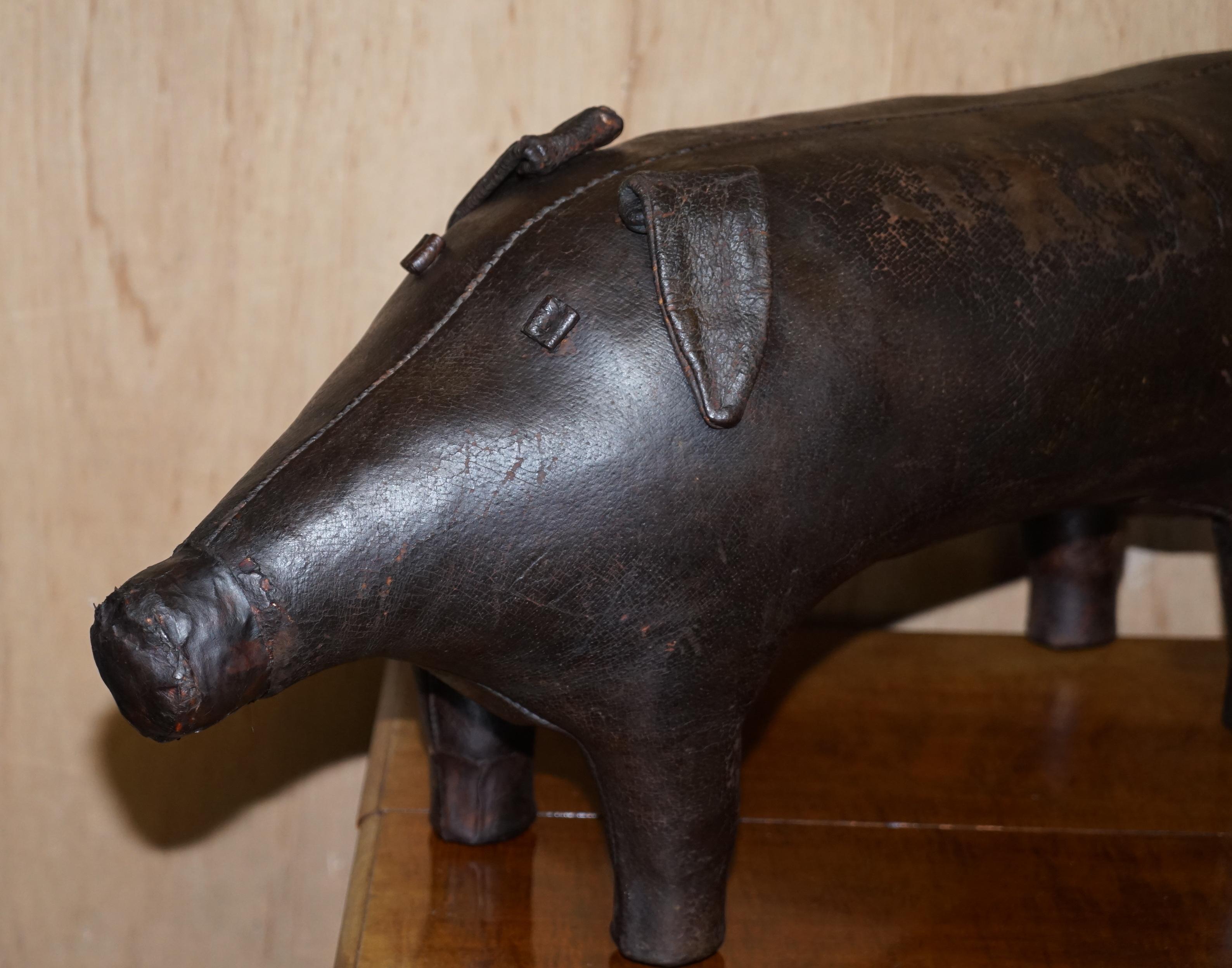 Art déco Très grand tabouret en cuir marron pour cochon de Liberty of London des années 1930 en vente