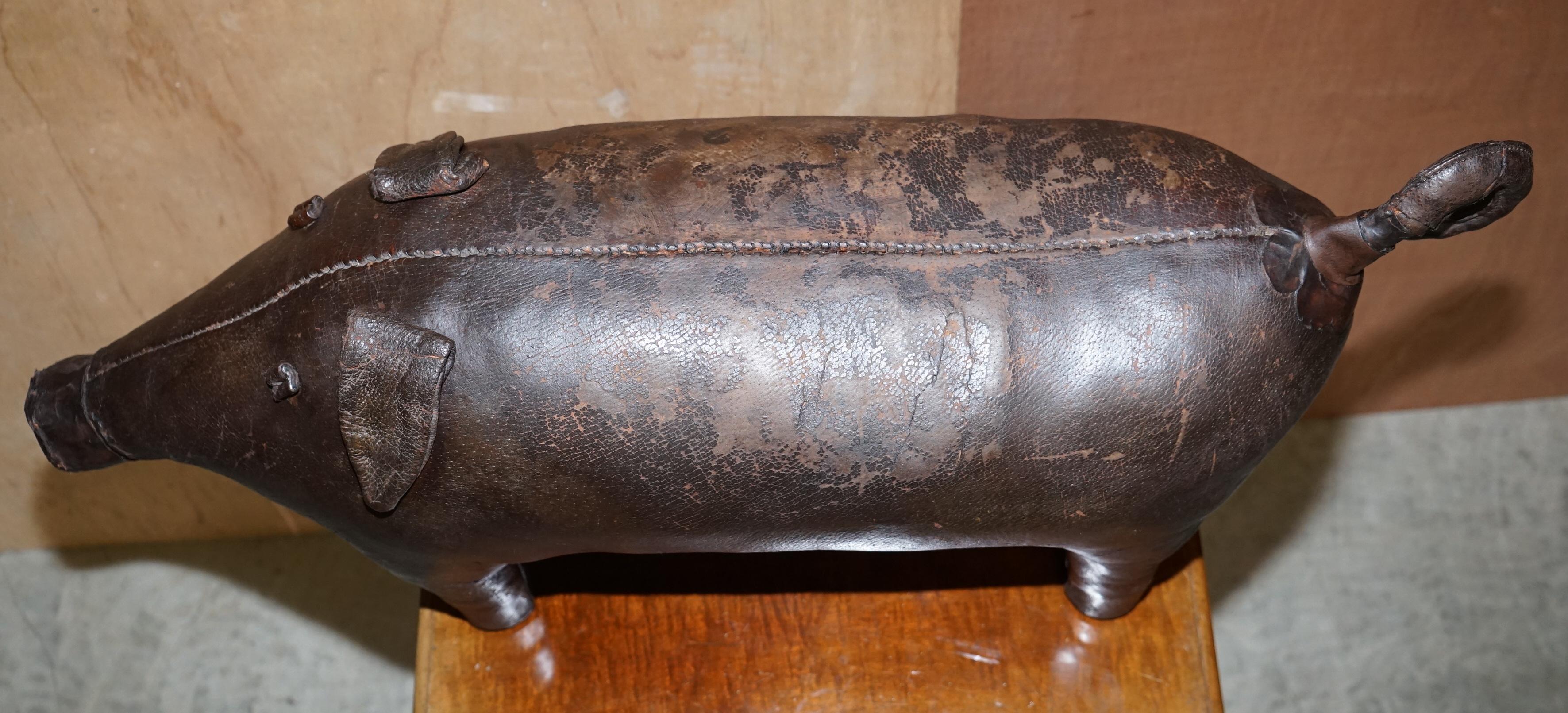 Très grand tabouret en cuir marron pour cochon de Liberty of London des années 1930 en vente 1