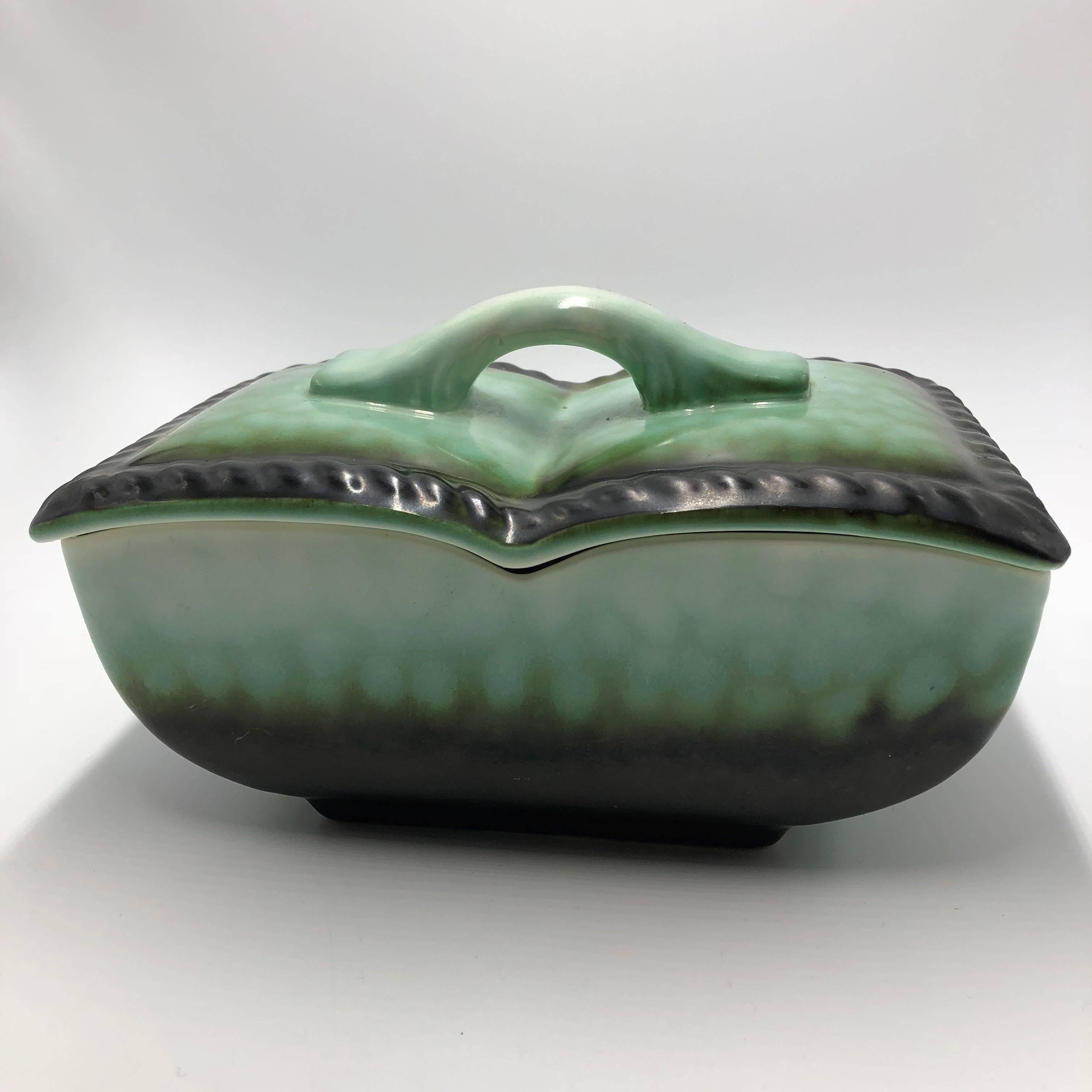 1930s Faience Elsterwerda Bonbon Dish or Box, Art Deco In Good Condition For Sale In Achterveld, NL