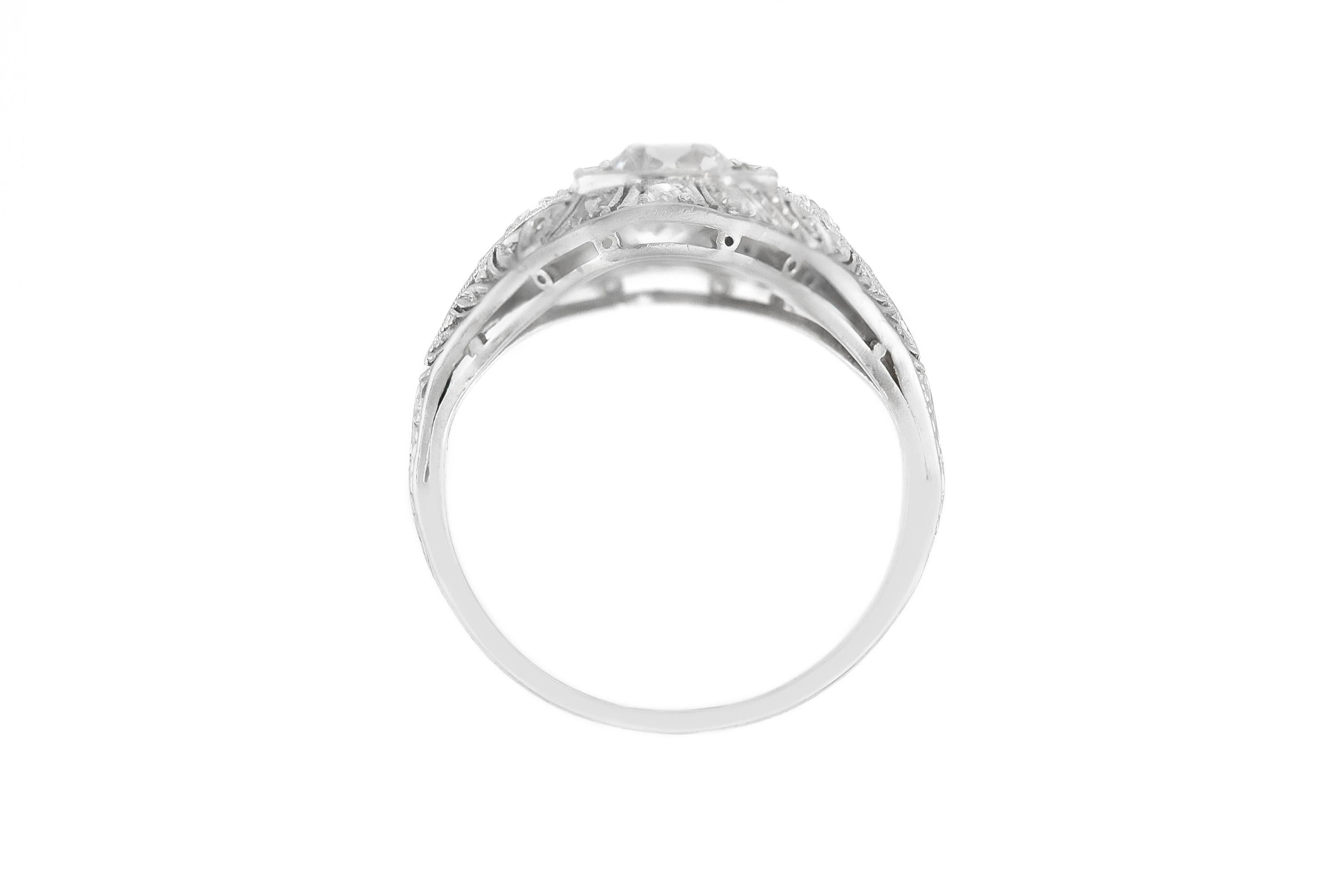 The ring is finely crafted in platinum with diamonds weighing approximately total of 1.90 carat.
Sizre 6.00 (easy to resize )
Circa 1930.