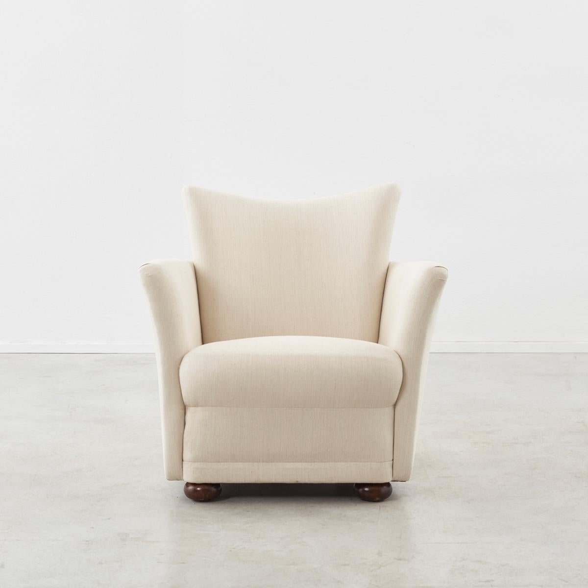 Finnish Upholstered Art Deco armchair in linen, Finland 1930s.