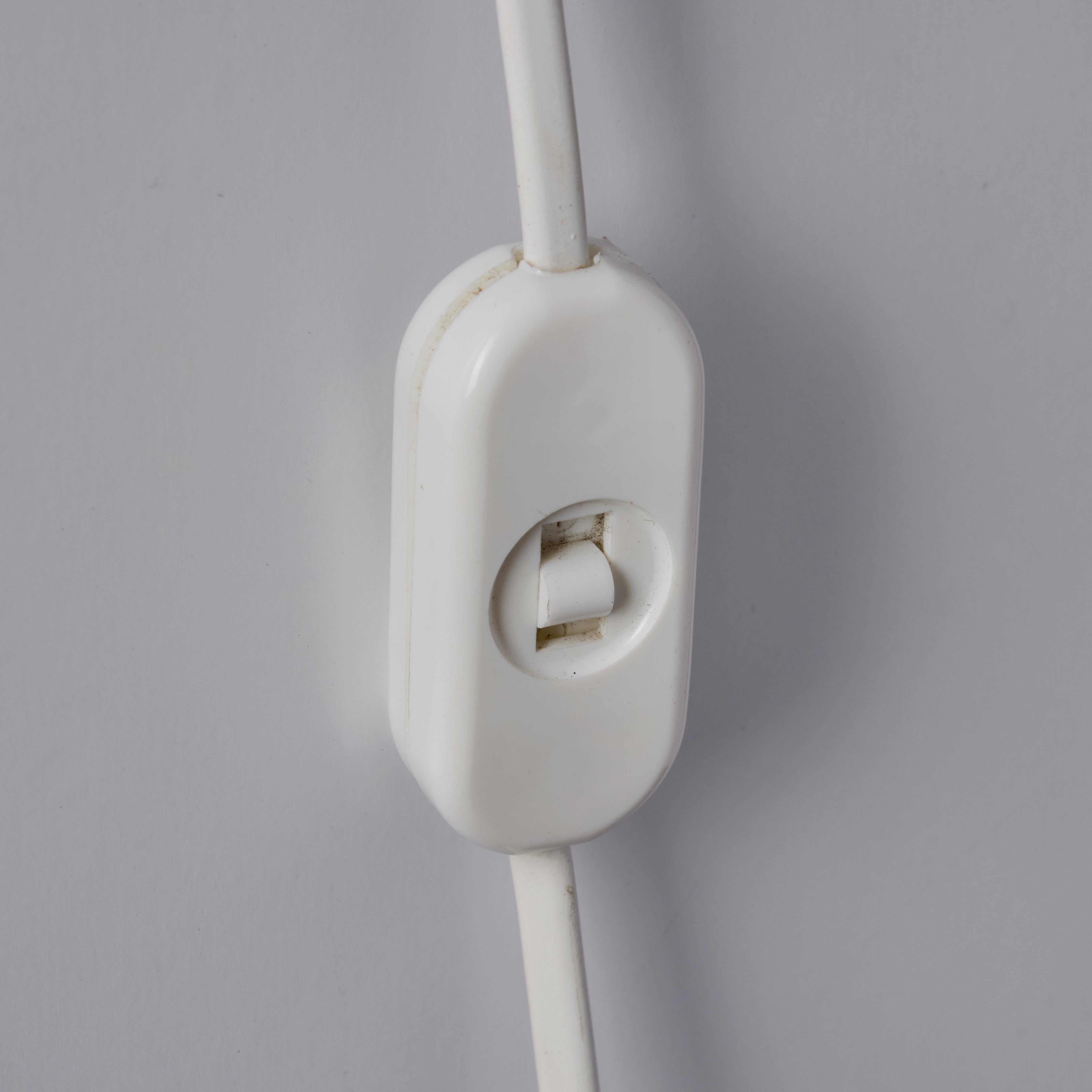 1930s Finnish Cylindrical Glass Plug-in Wall Lamp in the Manner of Paavo Tynell For Sale 4