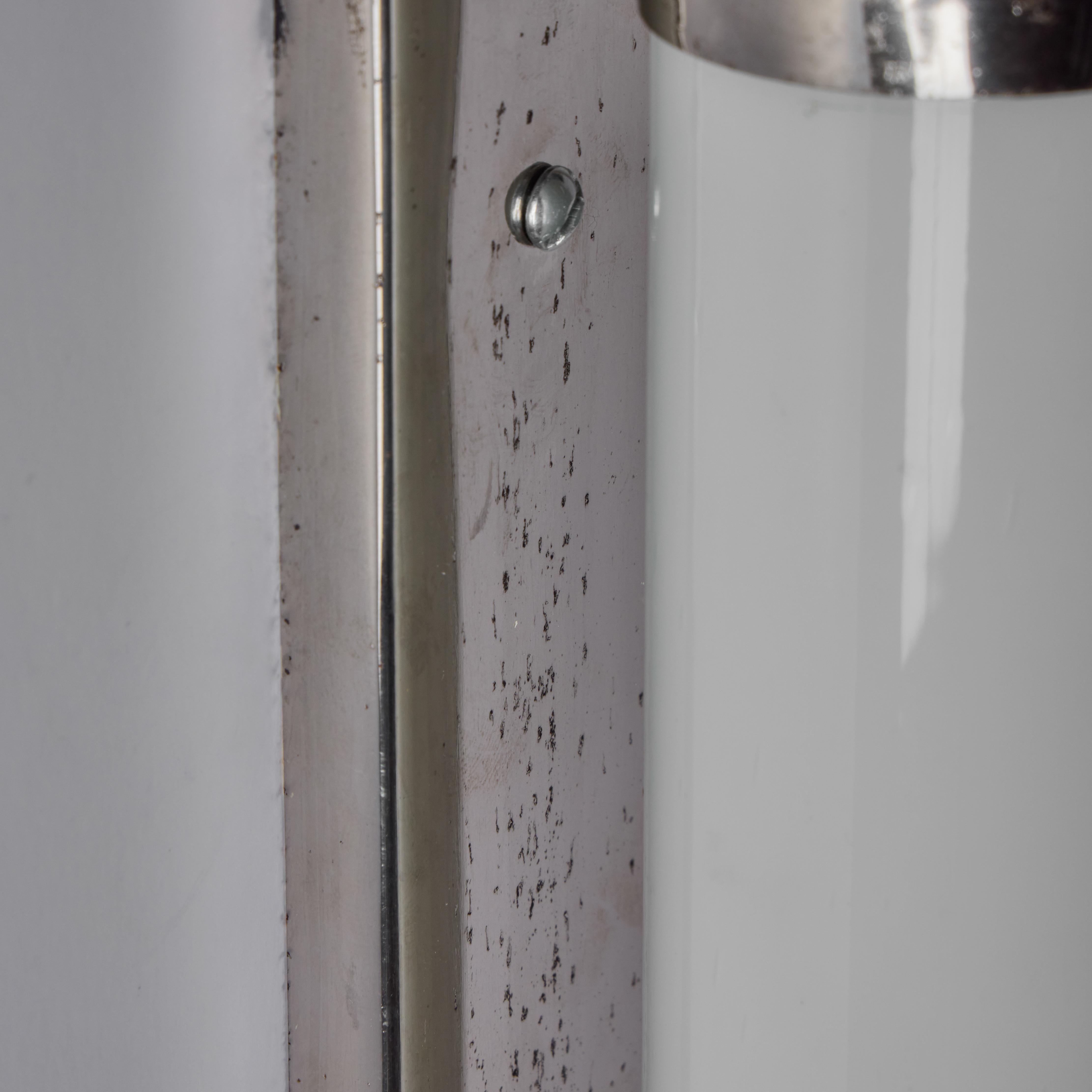 1930s Finnish Cylindrical Glass Plug-in Wall Lamp in the Manner of Paavo Tynell For Sale 5