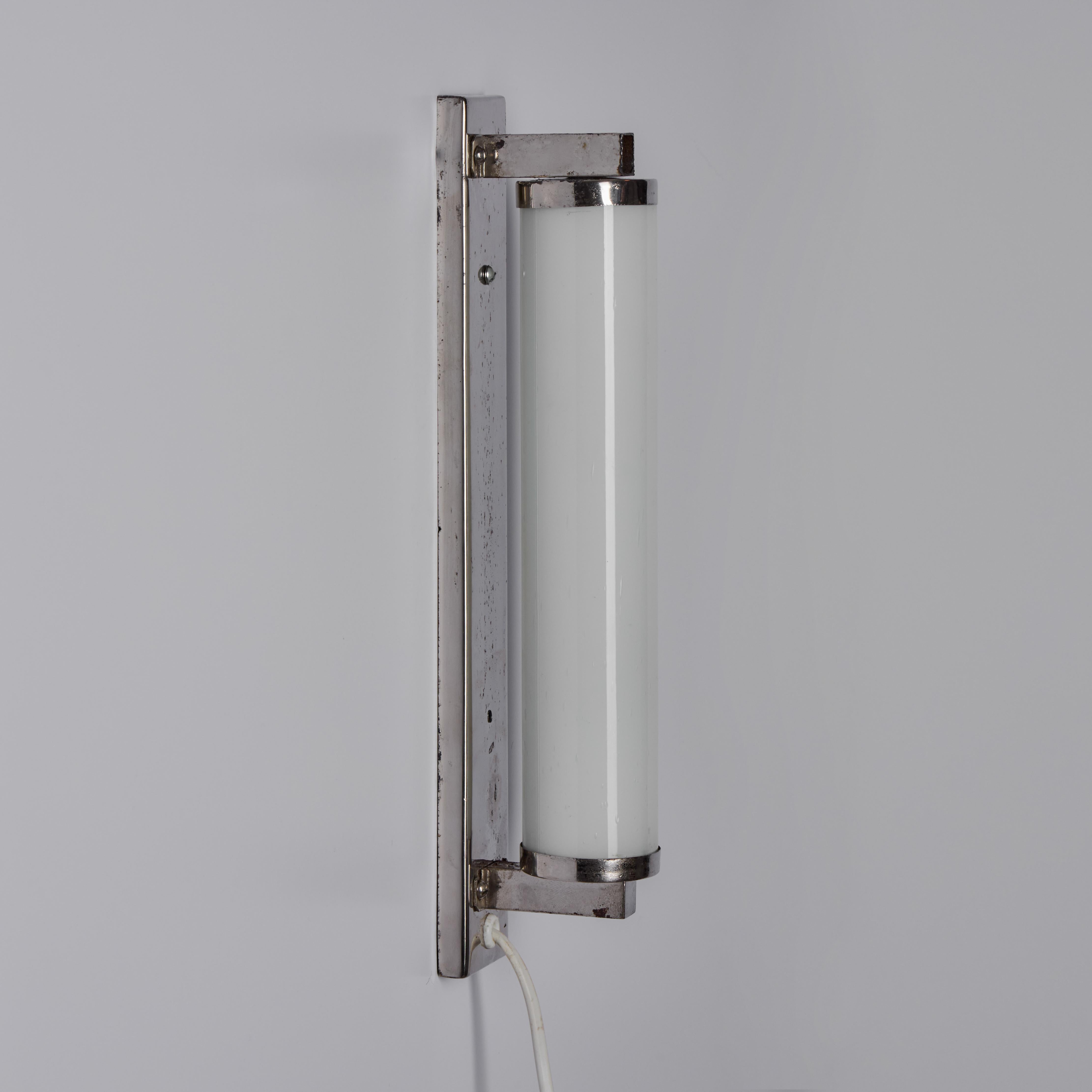 1930s Finnish Cylindrical Glass Plug-in Wall Lamp in the Manner of Paavo Tynell For Sale 7