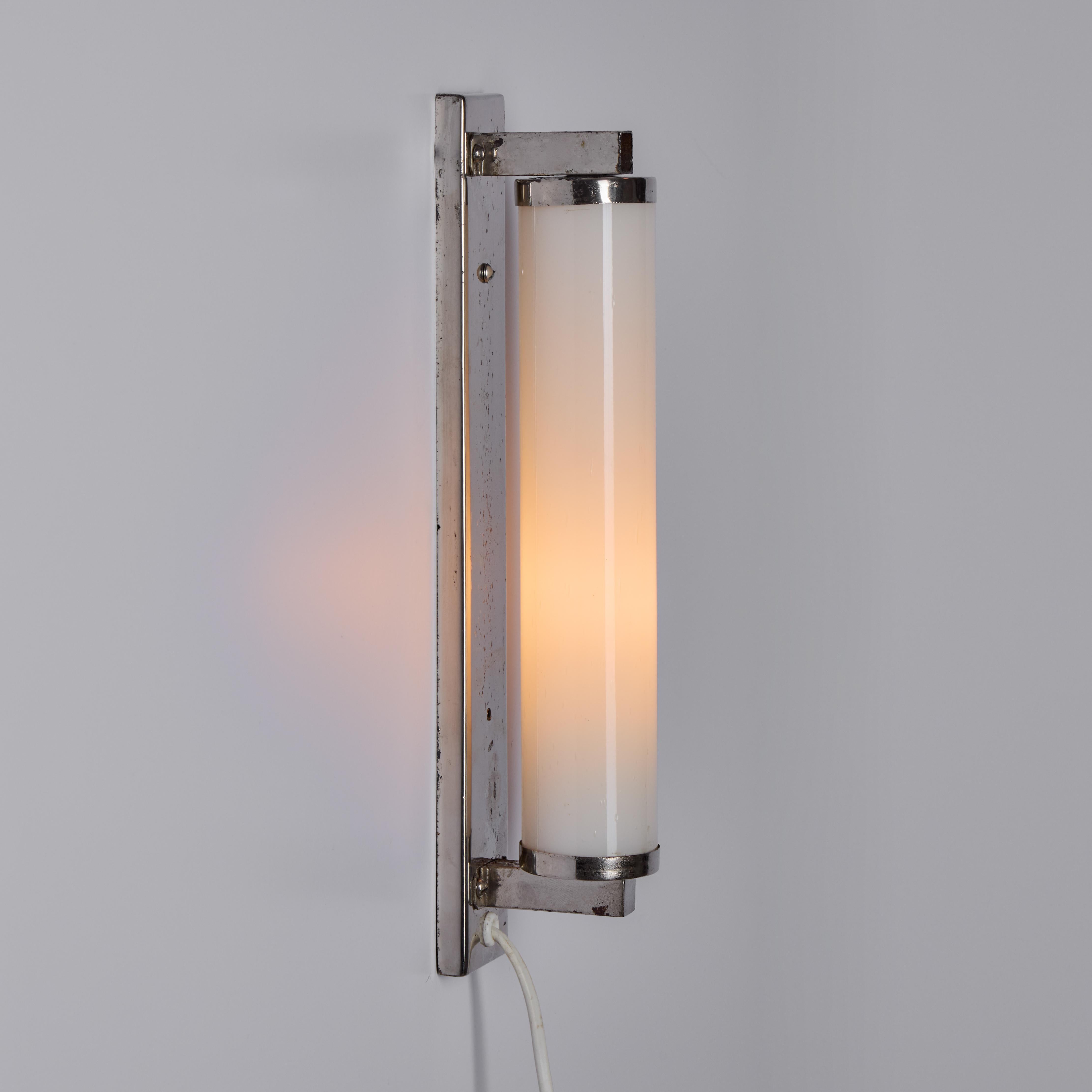 1930s Finnish Cylindrical Glass Plug-in Wall Lamp in the Manner of Paavo Tynell For Sale 8