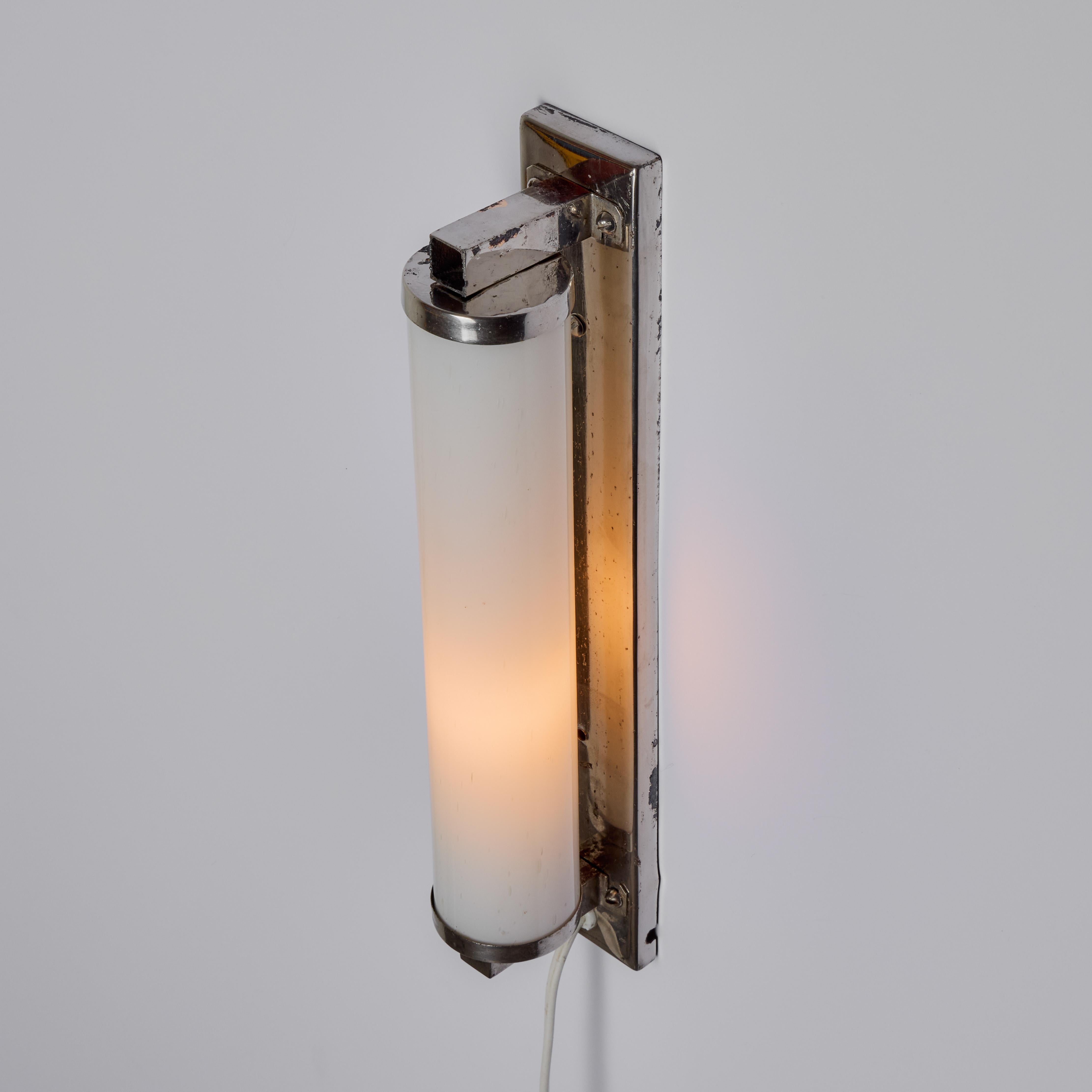 1930s Finnish Cylindrical Glass Plug-in Wall Lamp in the Manner of Paavo Tynell For Sale 9