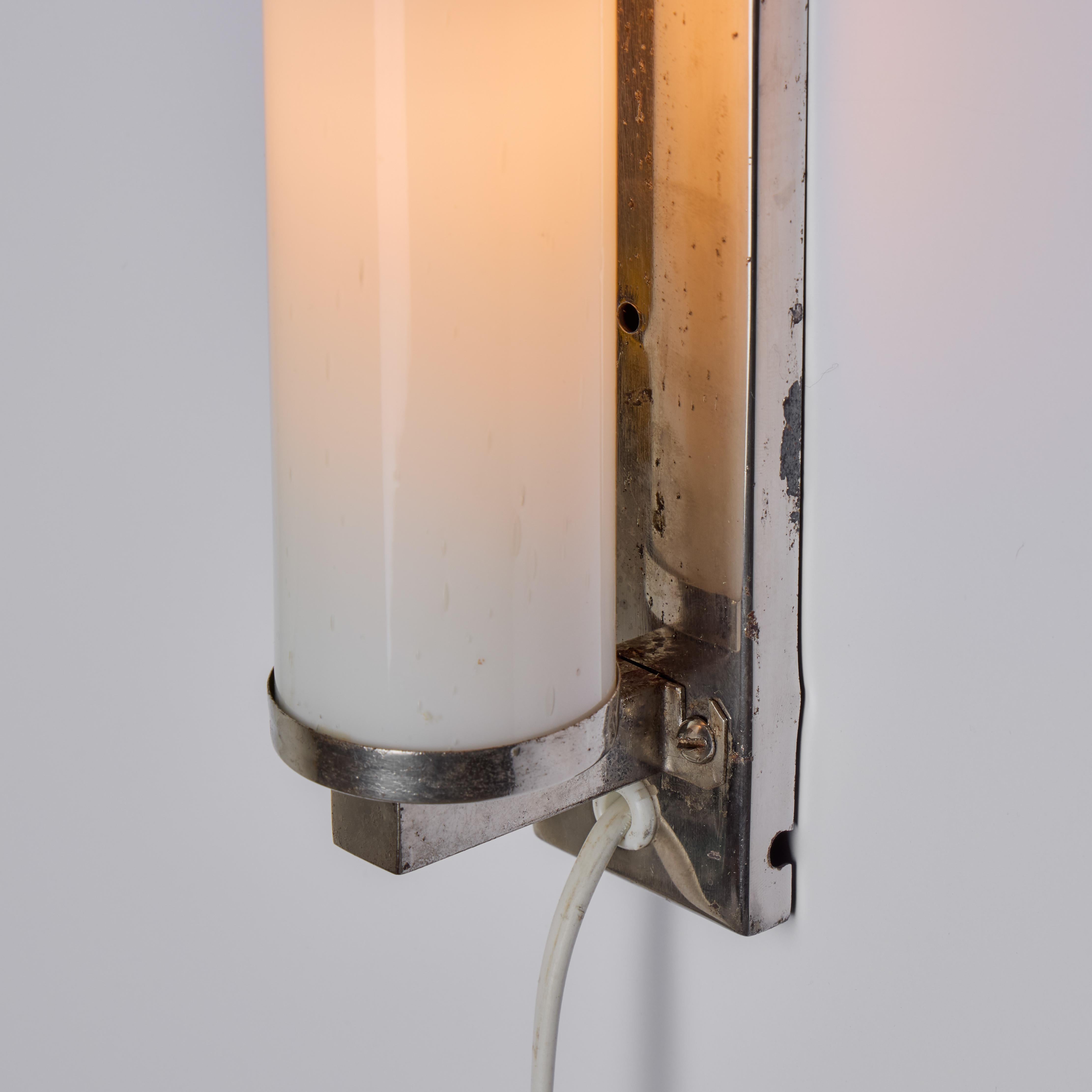1930s Finnish Cylindrical Glass Plug-in Wall Lamp in the Manner of Paavo Tynell For Sale 12