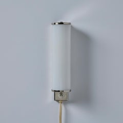 Lampada da parete a innesto in vetro cilindrico finlandese degli anni '30 alla maniera di Paavo Tynell