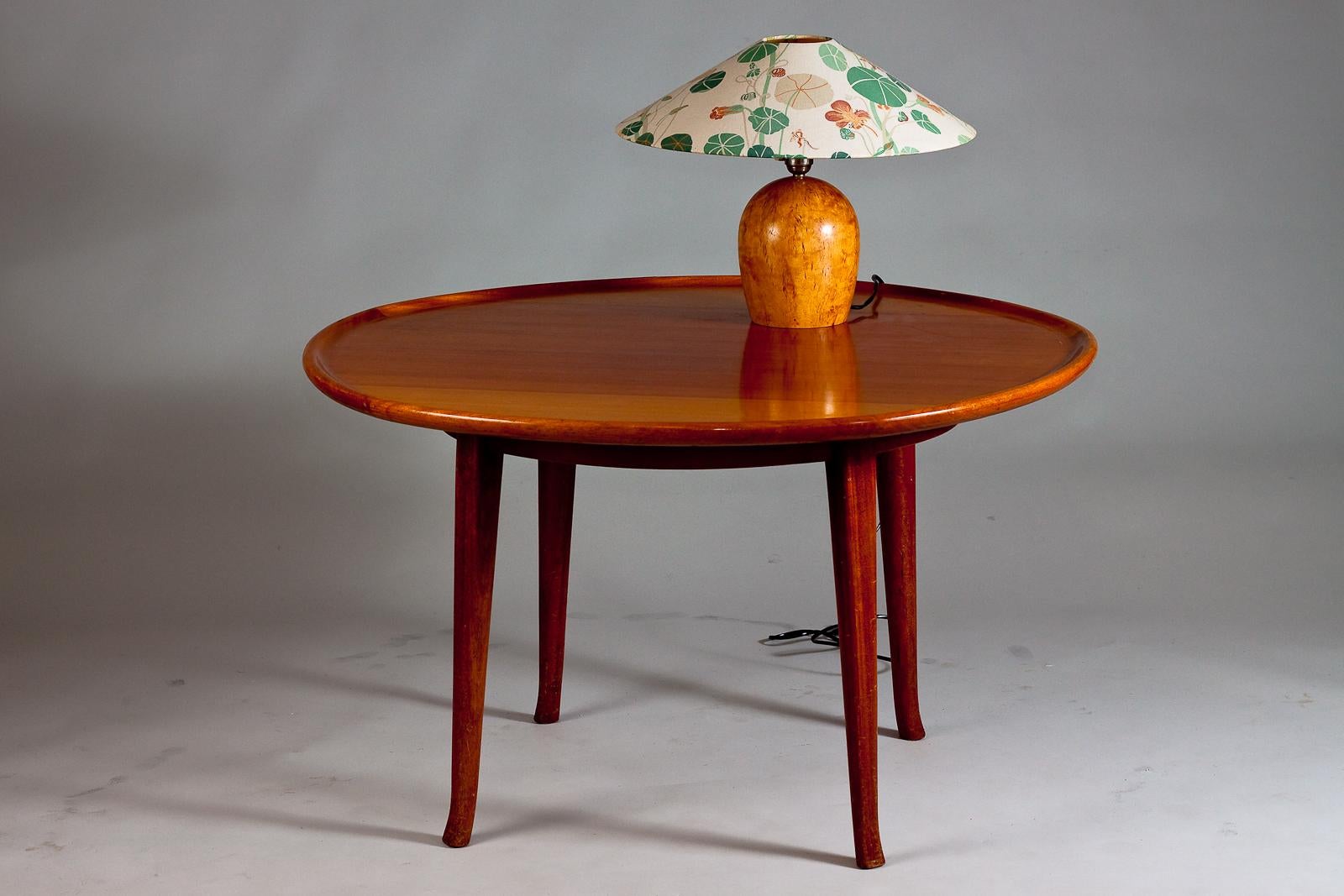 Lampada da tavolo finlandese anni '30 in betulla riccia massiccia in vendita 4