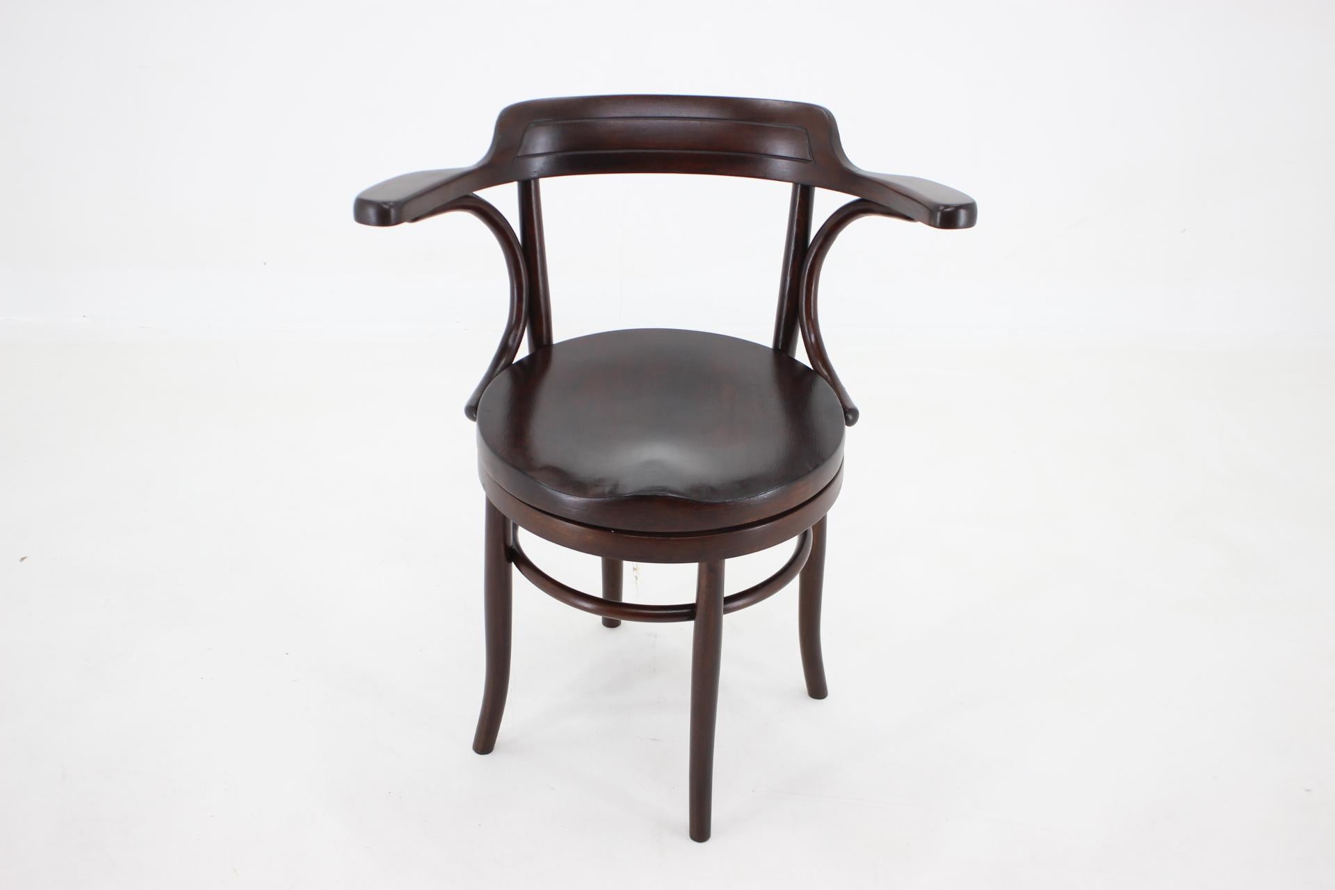 Mid-20th Century 1930s Fischel Bentwood Offfice Chair, Czechoslovakia