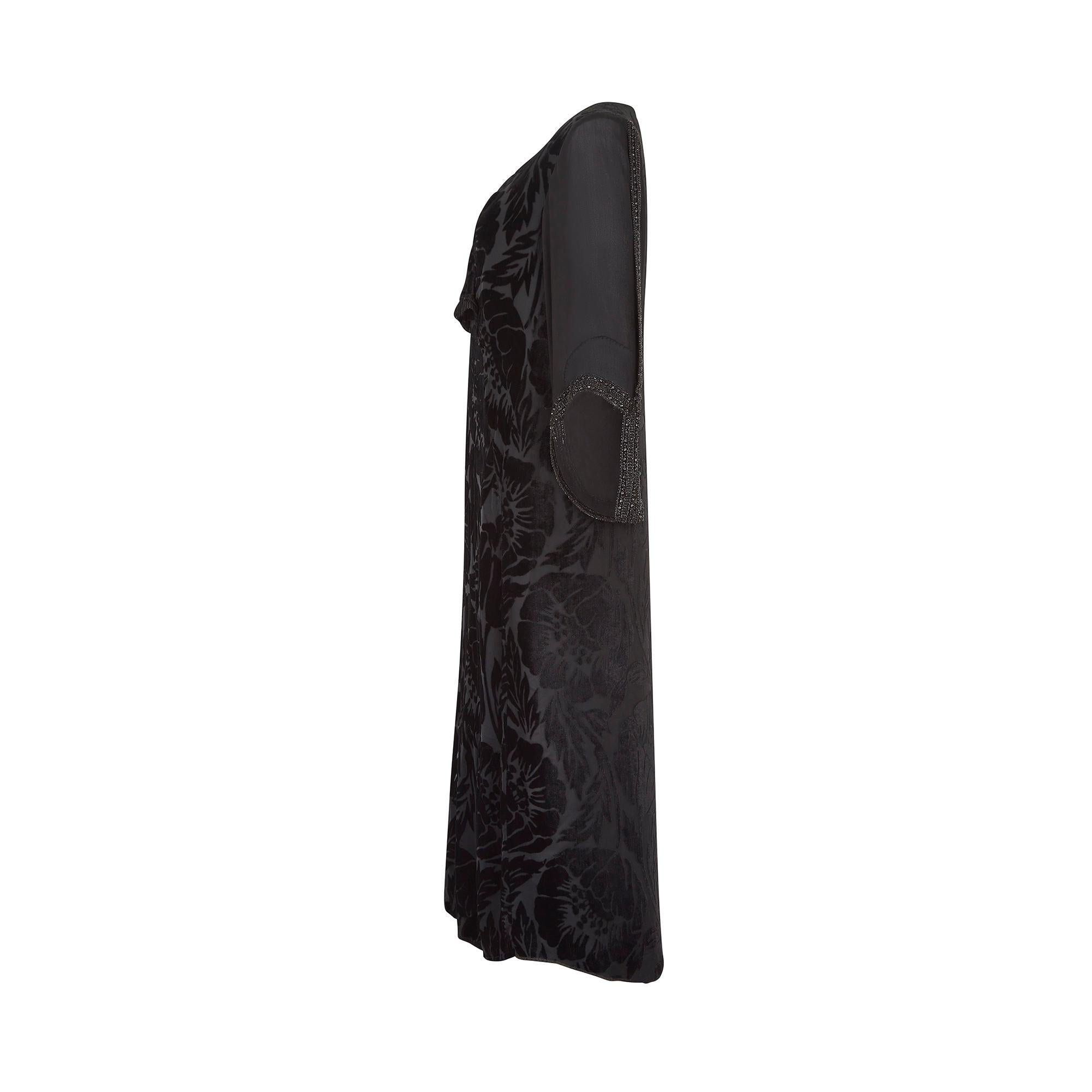 1930s Floral Black Burnout Velvet Dress with Fluted Sleeves In Excellent Condition For Sale In London, GB