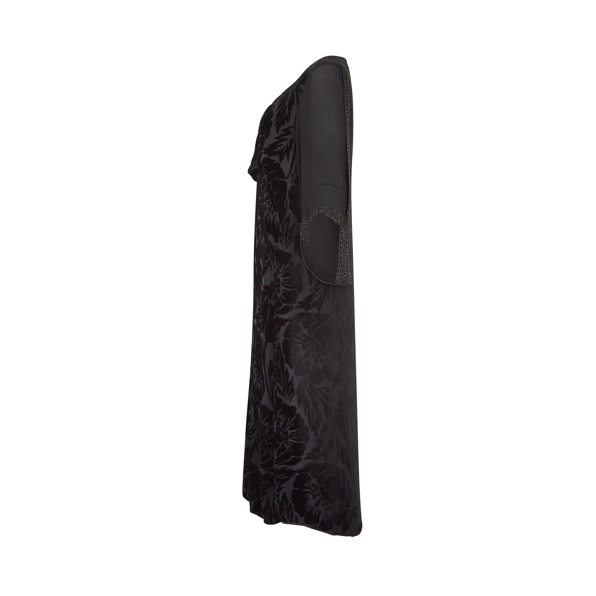 1930s Floral Black Burnout Velvet Dress with Fluted Sleeves In Excellent Condition In London, GB