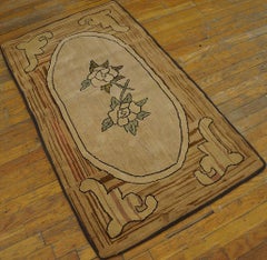 1930s Floral Design Ivory Ground Antique American Hooked Rug 2'6" x 4'2" Carpet