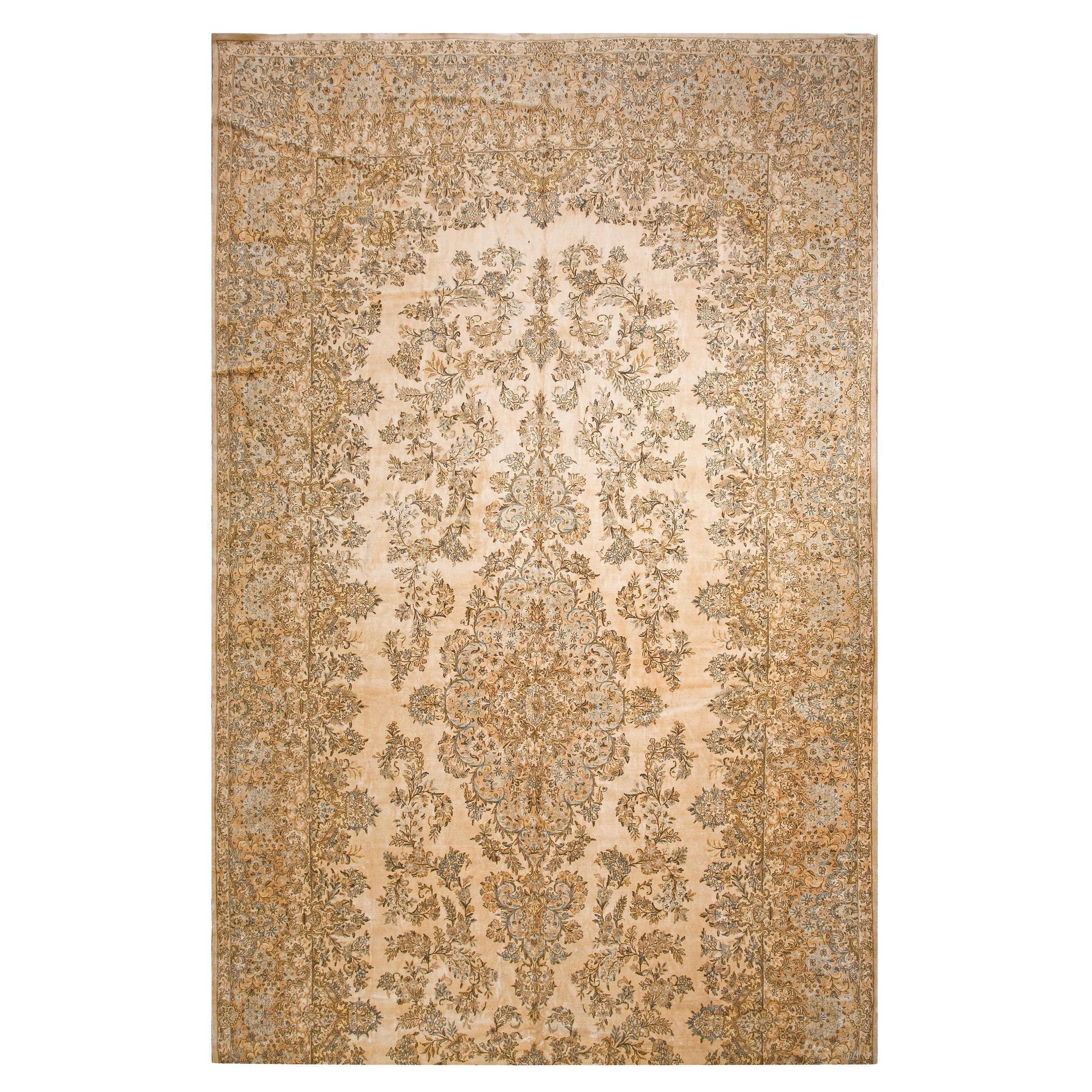 1930s Formal Ivory Field Medallion Design Persian Kerman Rug 10
8" x 22
 Carpet For Sale