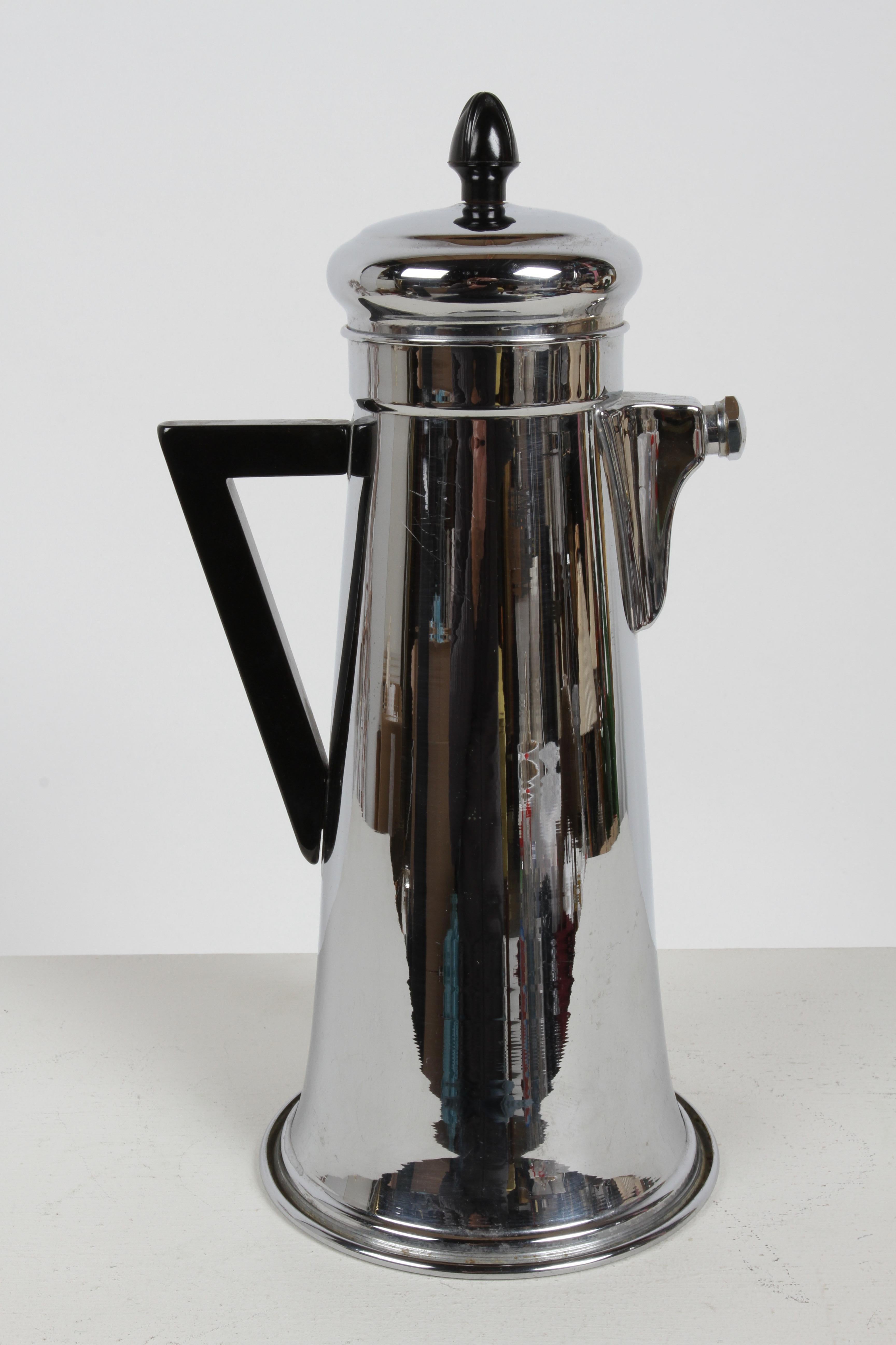 1930s Forman Brothers Art Deco Black Handle Chrome Cocktail Shaker with Recipes  For Sale 3