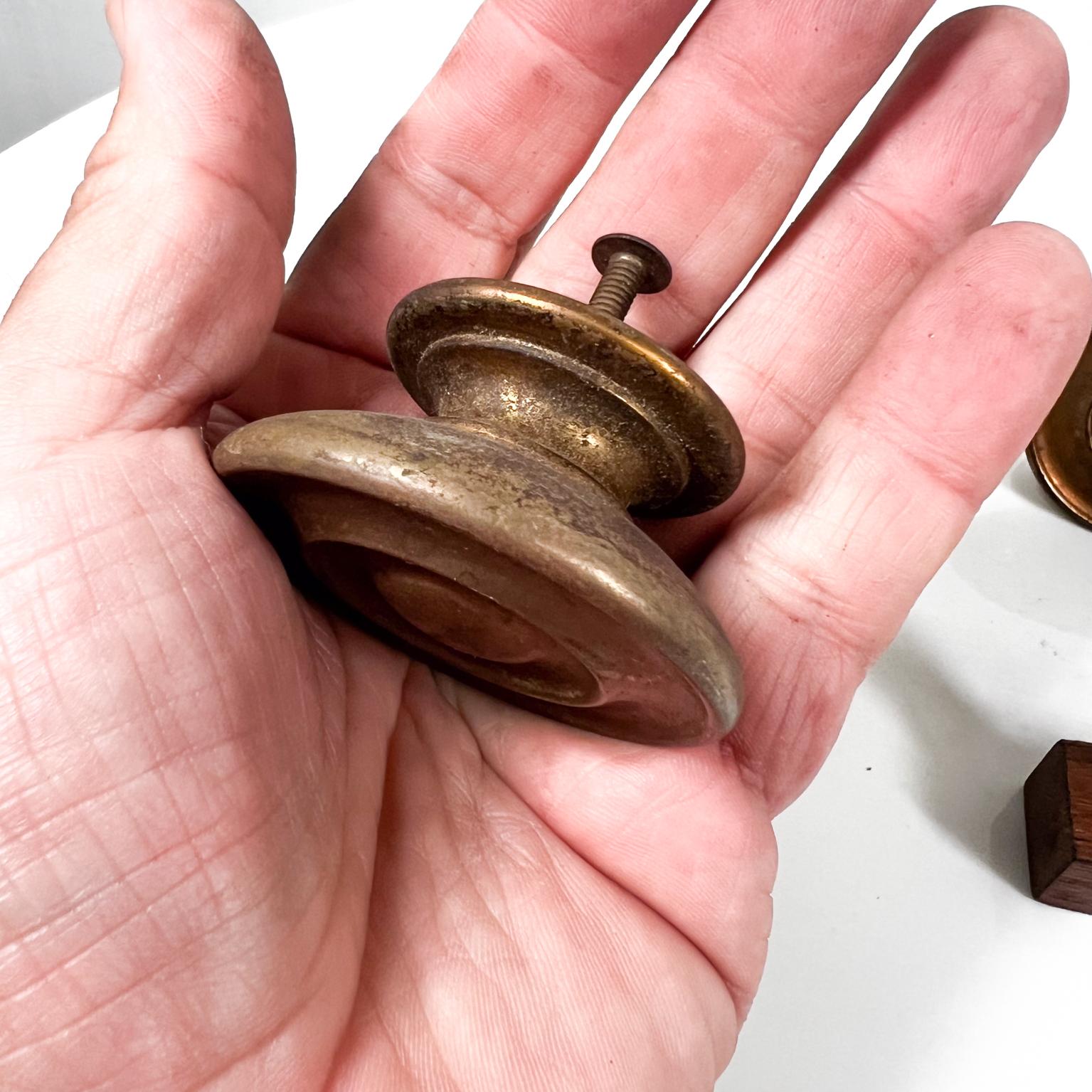 1930s Four Bronze Pulls Art Deco Knobs Vintage Hardware For Sale 1