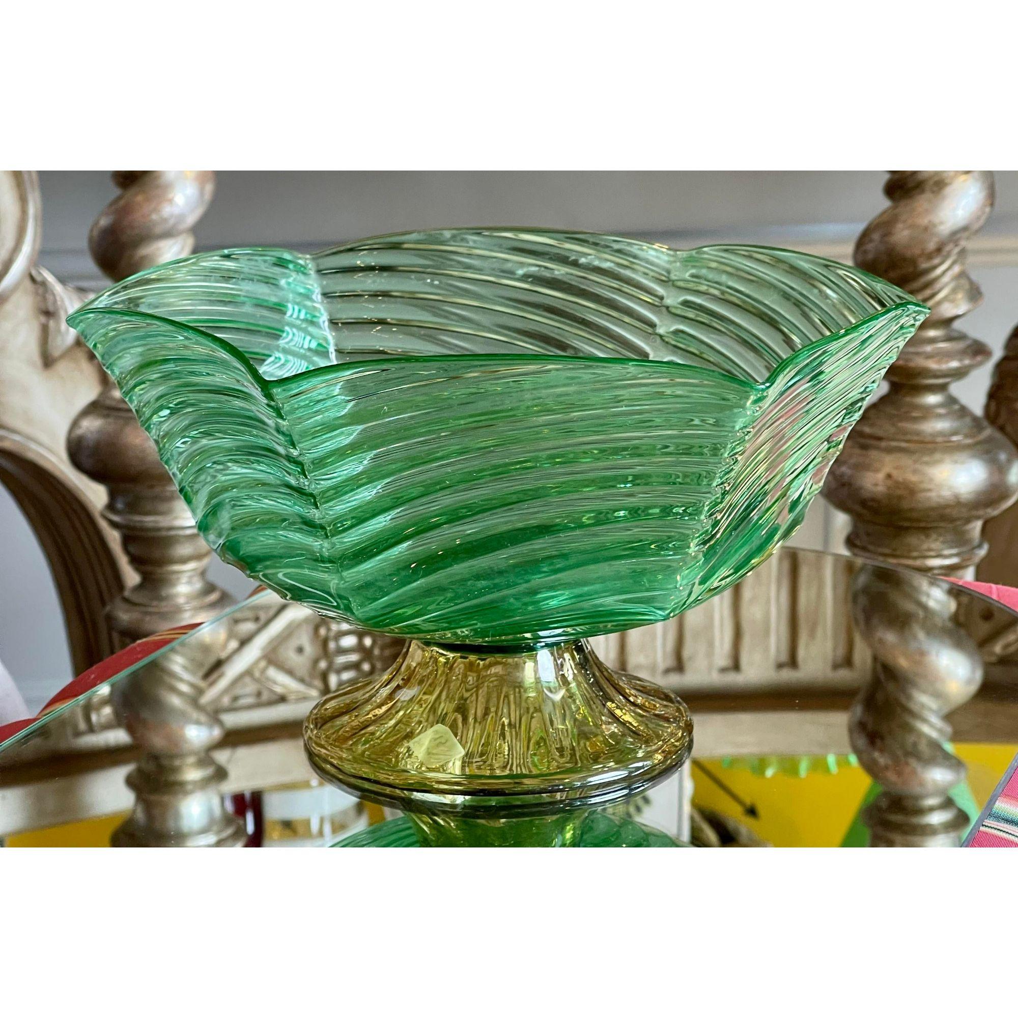 1930s Frederick Carder for Steuben Pomona Green & Yellow Glass Centerpiece Bowl In Good Condition In LOS ANGELES, CA