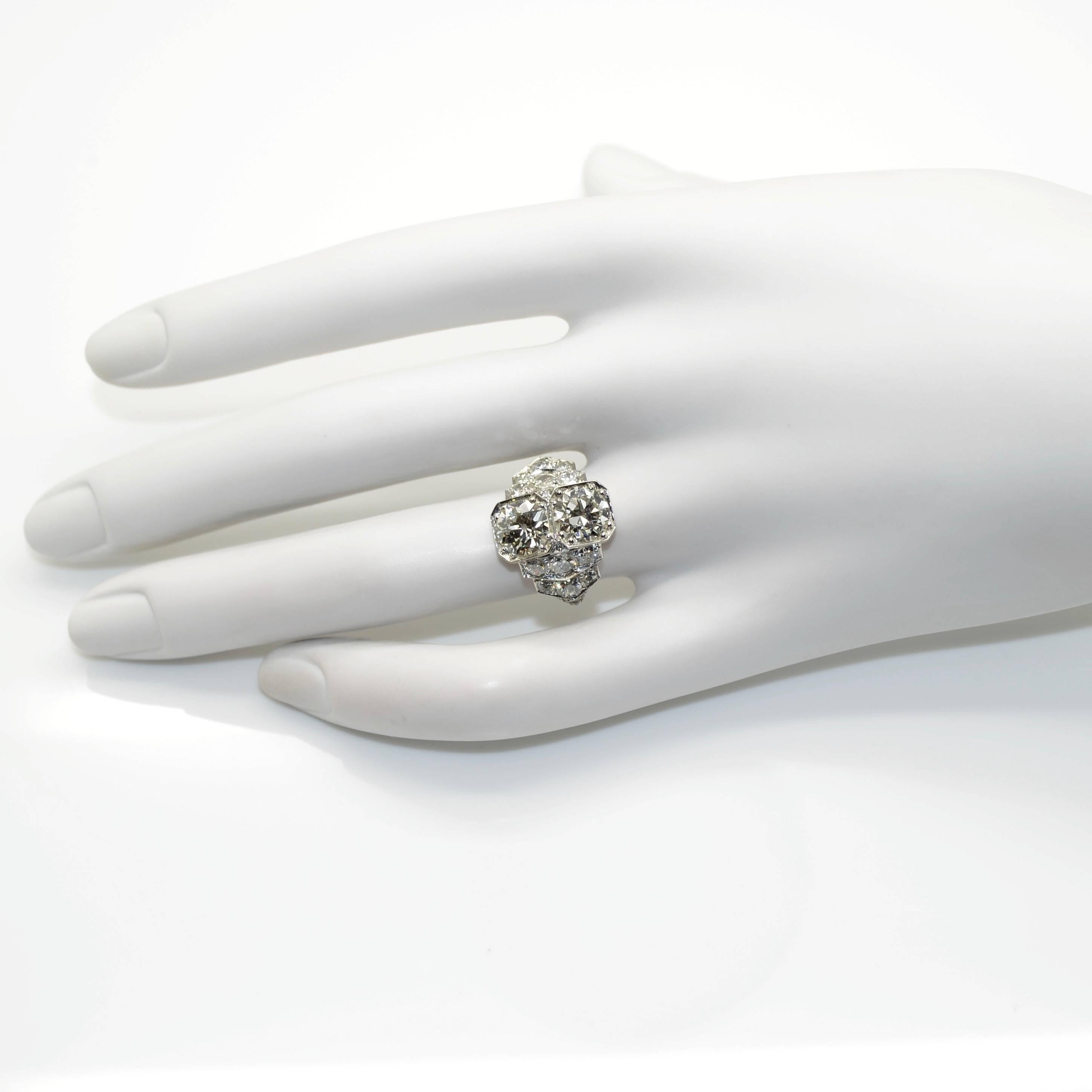 1930s French Art Deco 3.60 Carat Diamond Platinum Ring For Sale 1