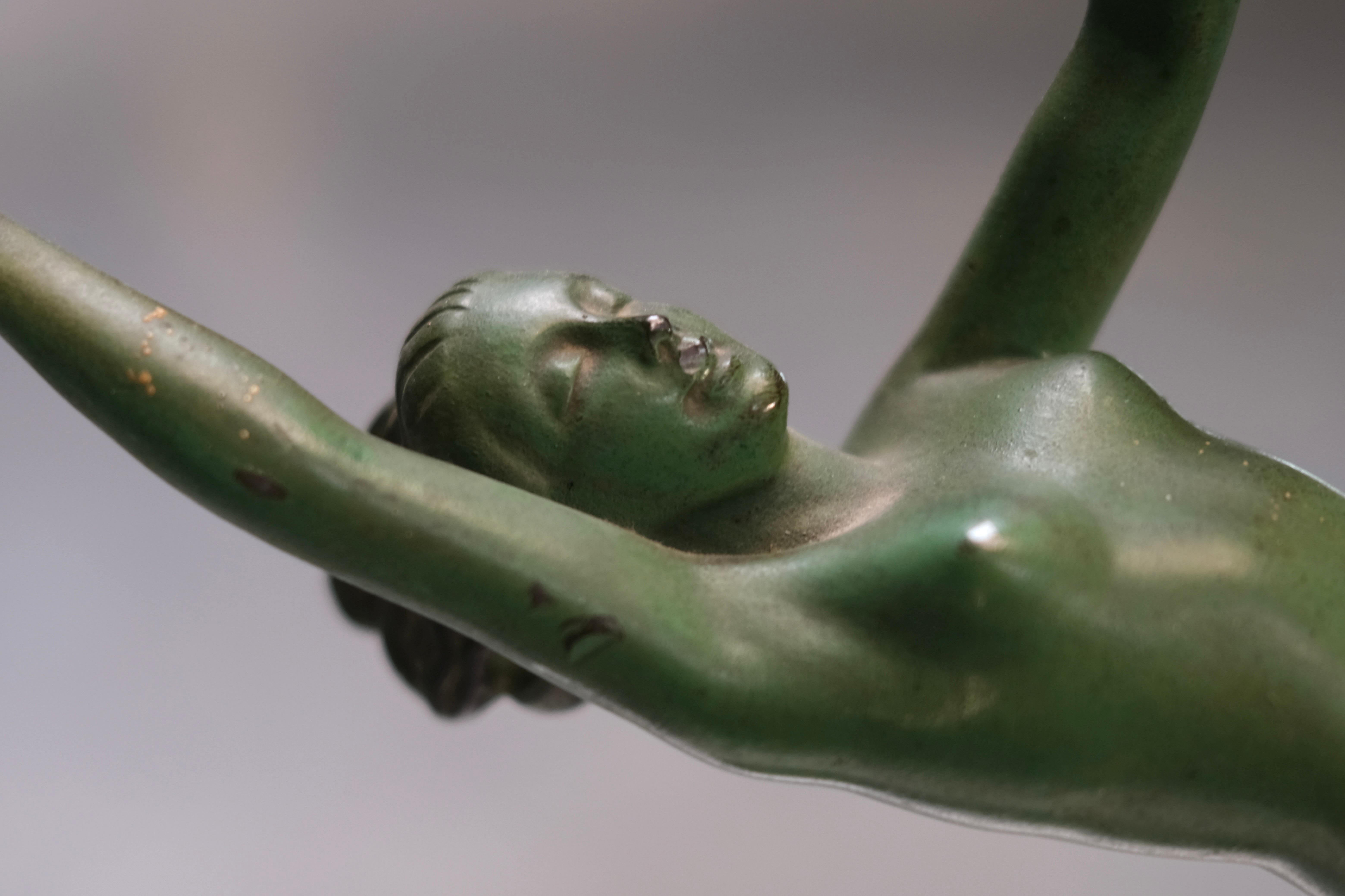 Escultura Art Decó Bailarina Bacchanale de Janle para Max Le Verrier, Francia Años 30 Spelter en venta