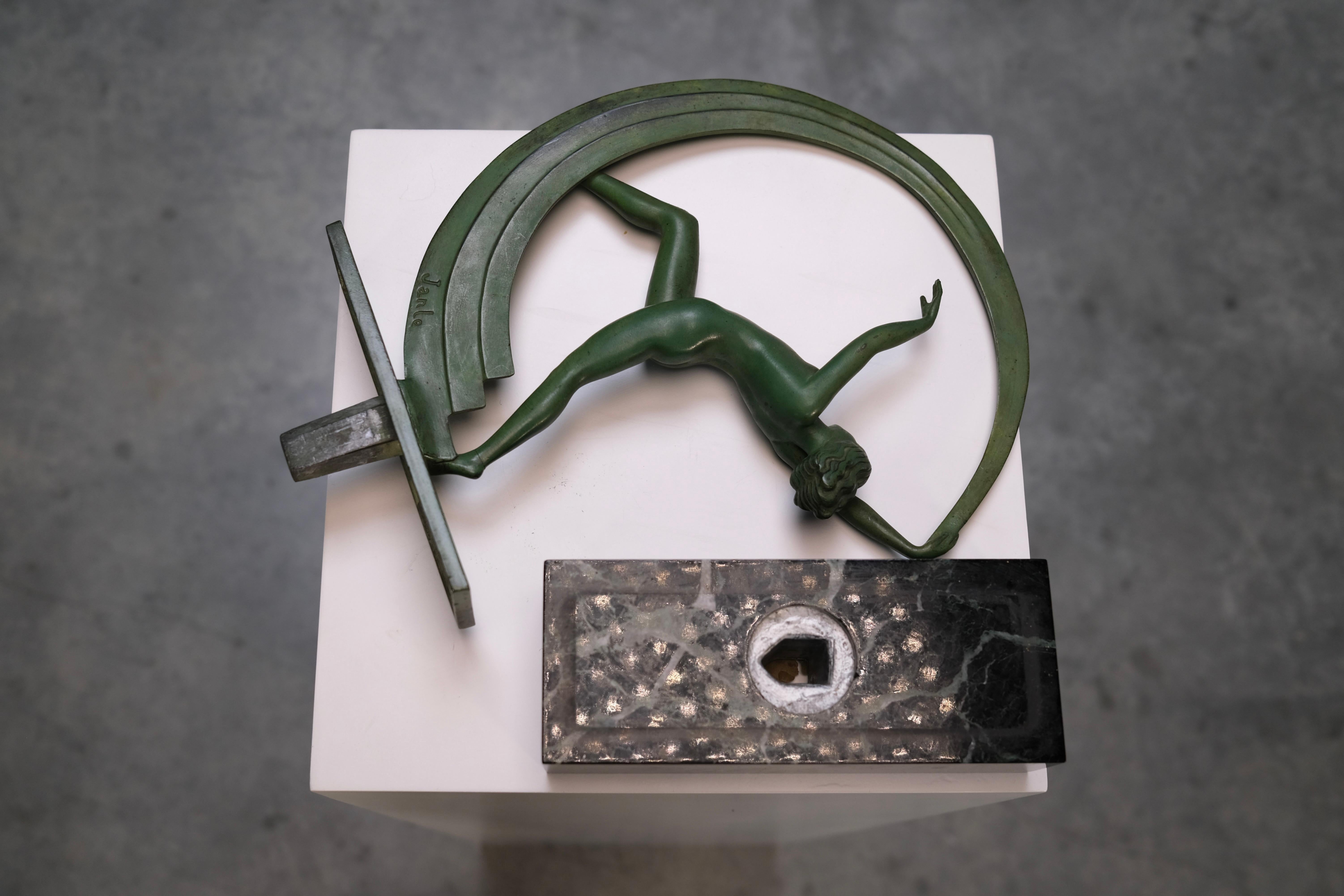 Escultura Art Decó Bailarina Bacchanale de Janle para Max Le Verrier, Francia Años 30 siglo XX en venta