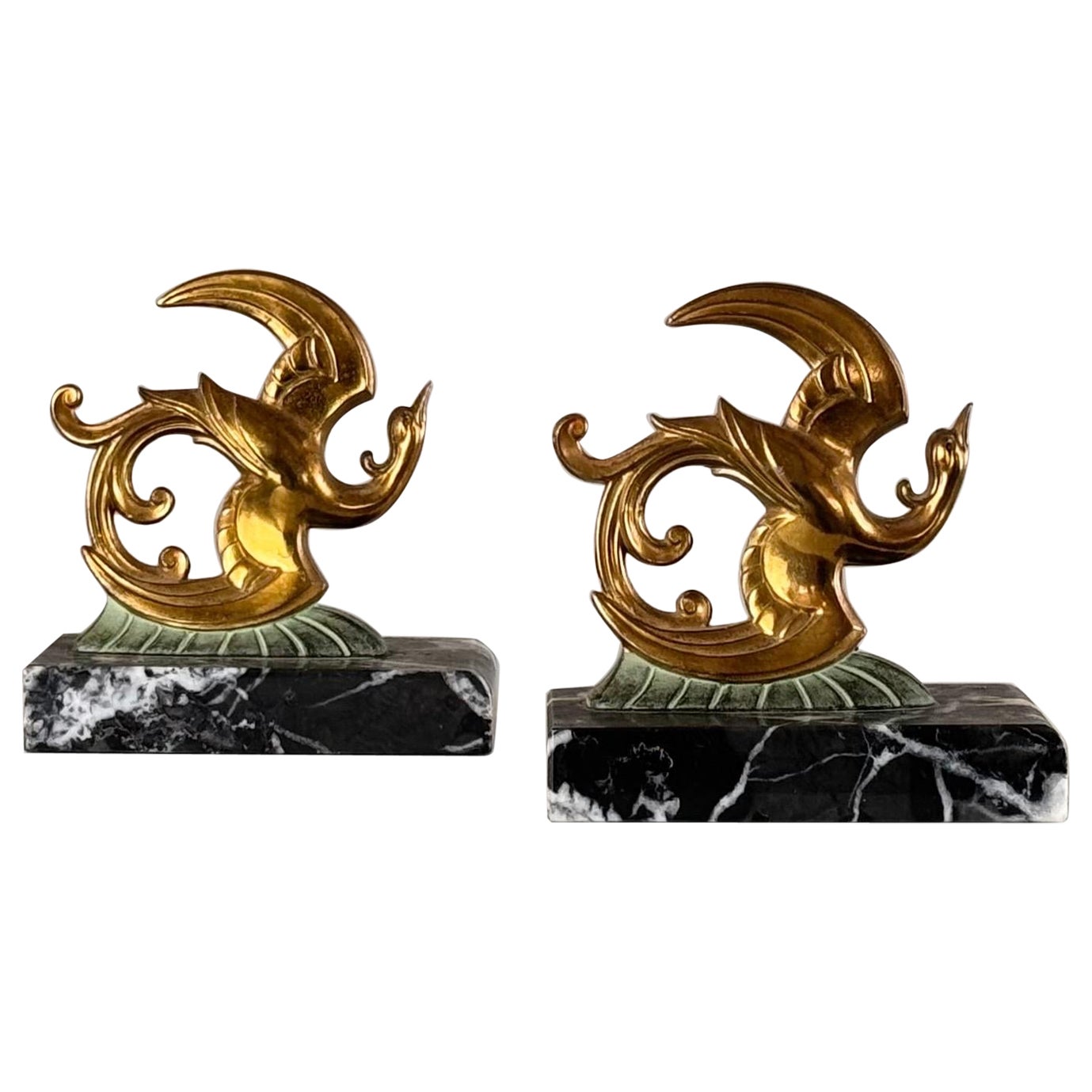 Serre-livres "Oiseau de Paradis" en marbre noir, laiton et bronze Art Déco français des années 1930 en vente