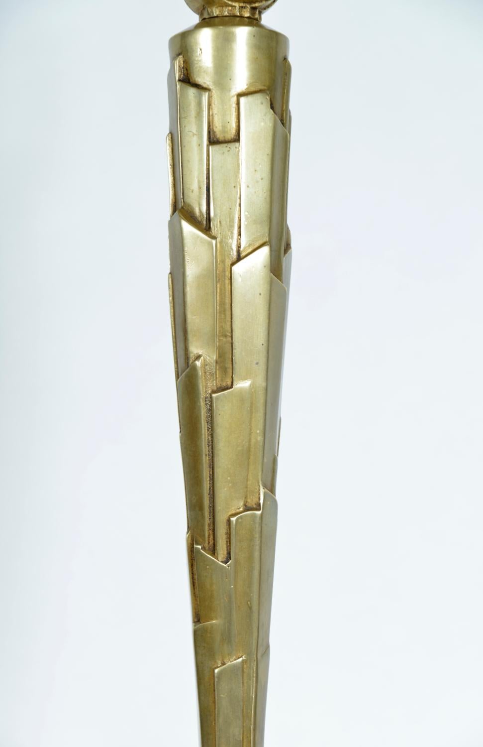 Lustre Art Déco français des années 1930 en laiton et verre Hettier & Vincent Freres Hanots en vente 3