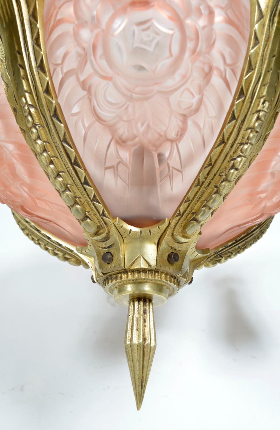 Lustre Art Déco français des années 1930 en laiton et verre Hettier & Vincent Freres Hanots en vente 1
