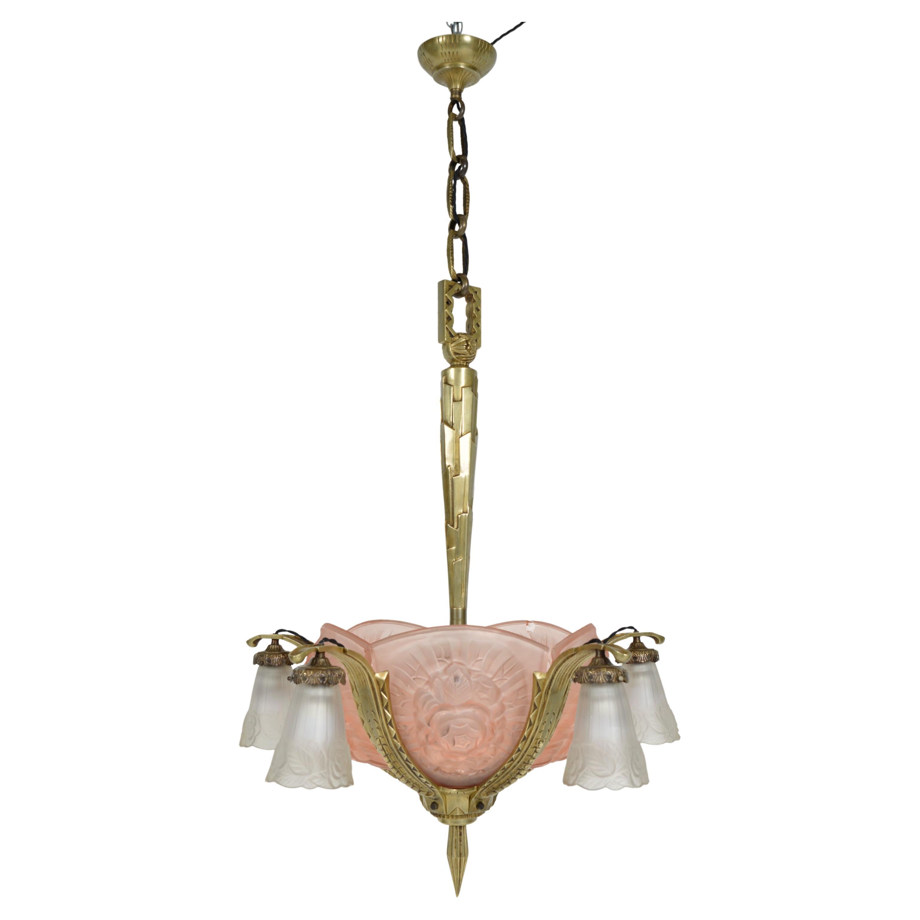 Lustre Art Déco français des années 1930 en laiton et verre Hettier & Vincent Freres Hanots en vente
