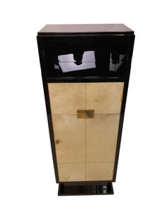 1930s French Art Deco Cabinet in Parchment and High Gloss Black Piano Lacquer