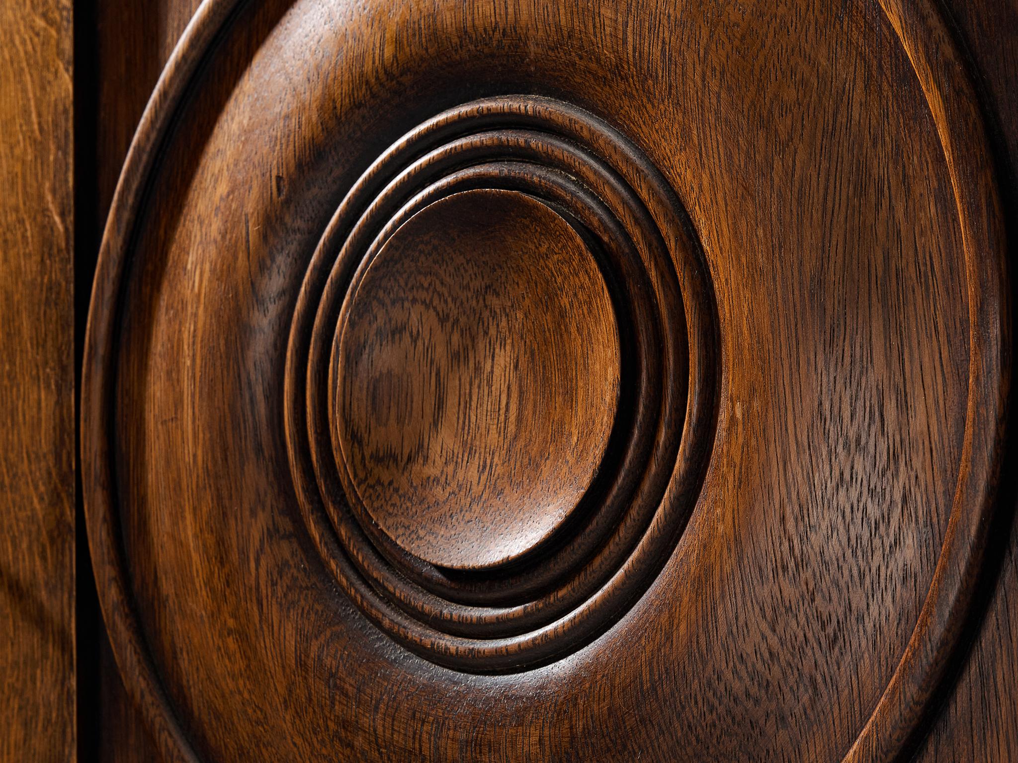 Milieu du XXe siècle Armoire Art déco française des années 1930 en chêne teinté et châtaignier