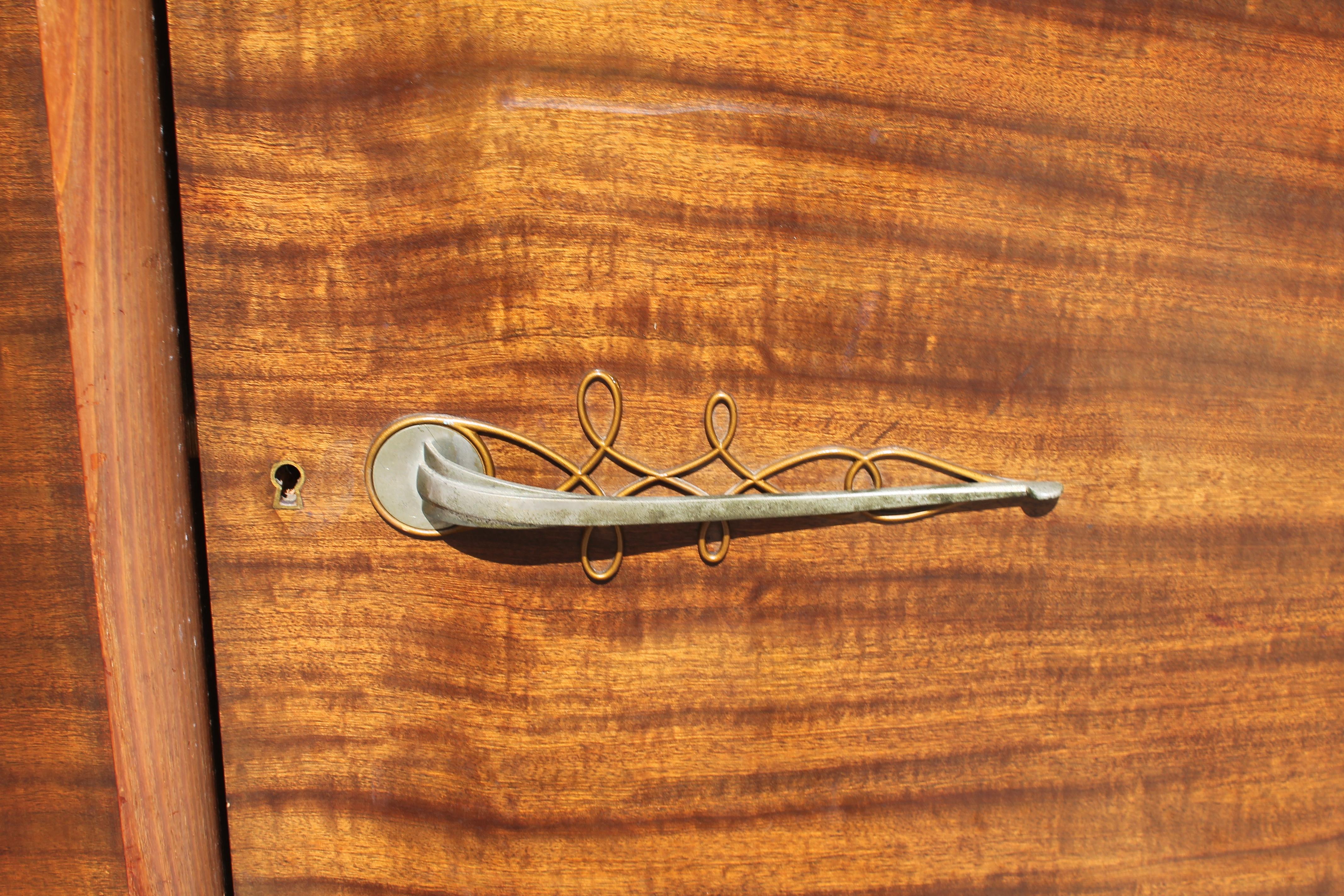 Wood 1930's French Art Deco Classic Exotic Walnut Buffet/ Sideboard/ Credenza For Sale