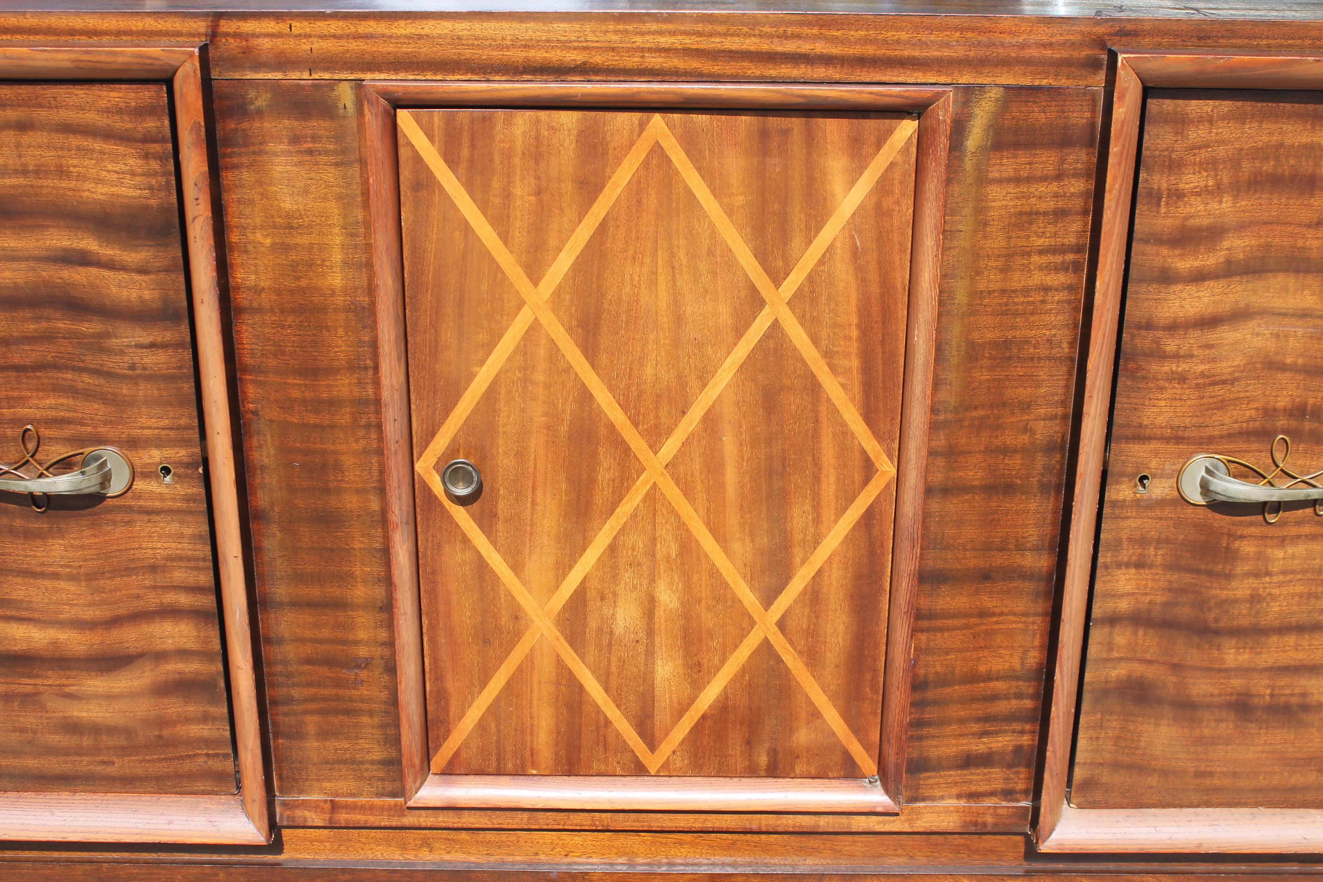 1930's French Art Deco Classic Exotic Walnut Buffet/ Sideboard/ Credenza For Sale 1